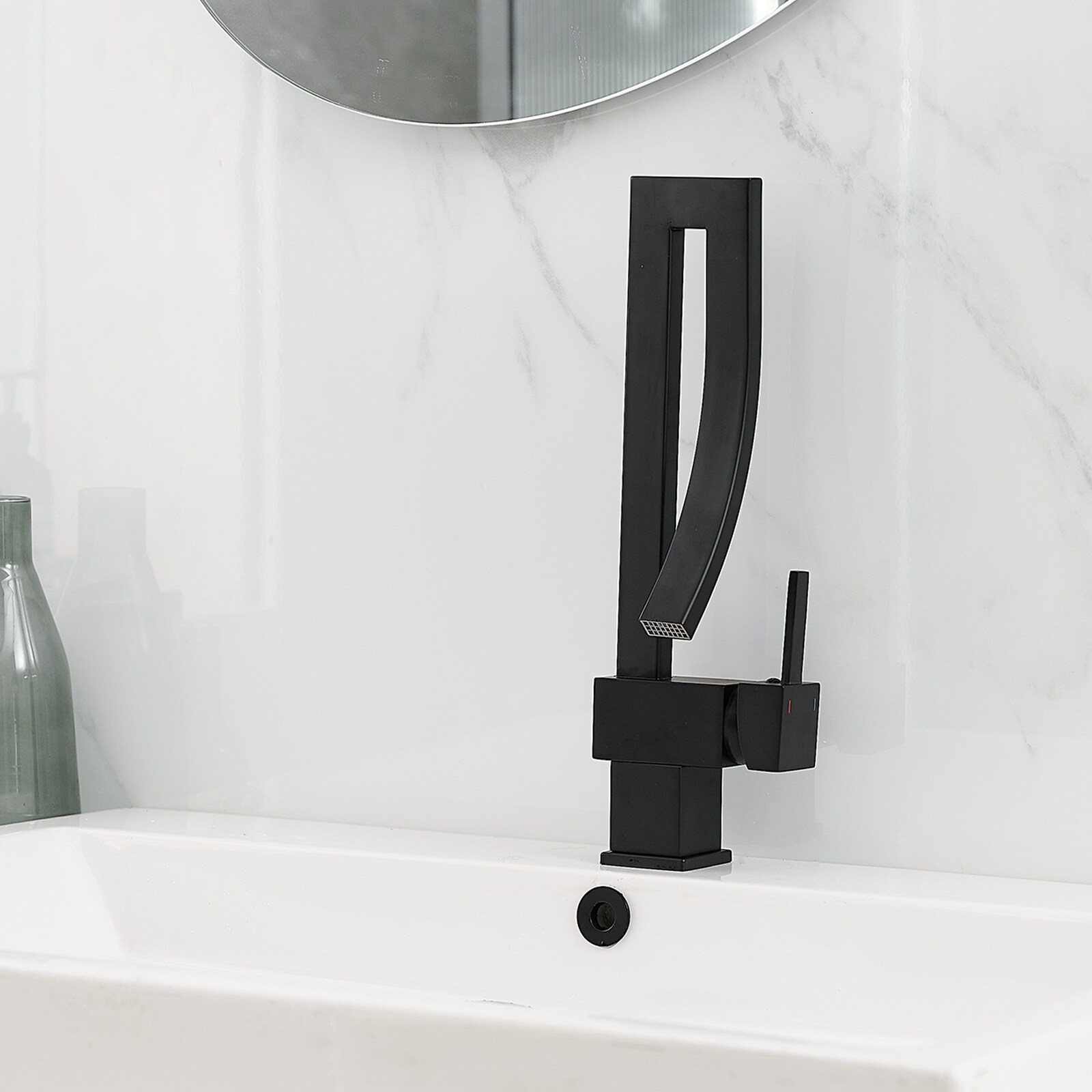 BWE Matte Black Single Hole 1-Handle Bathroom Sink Faucet in the ...