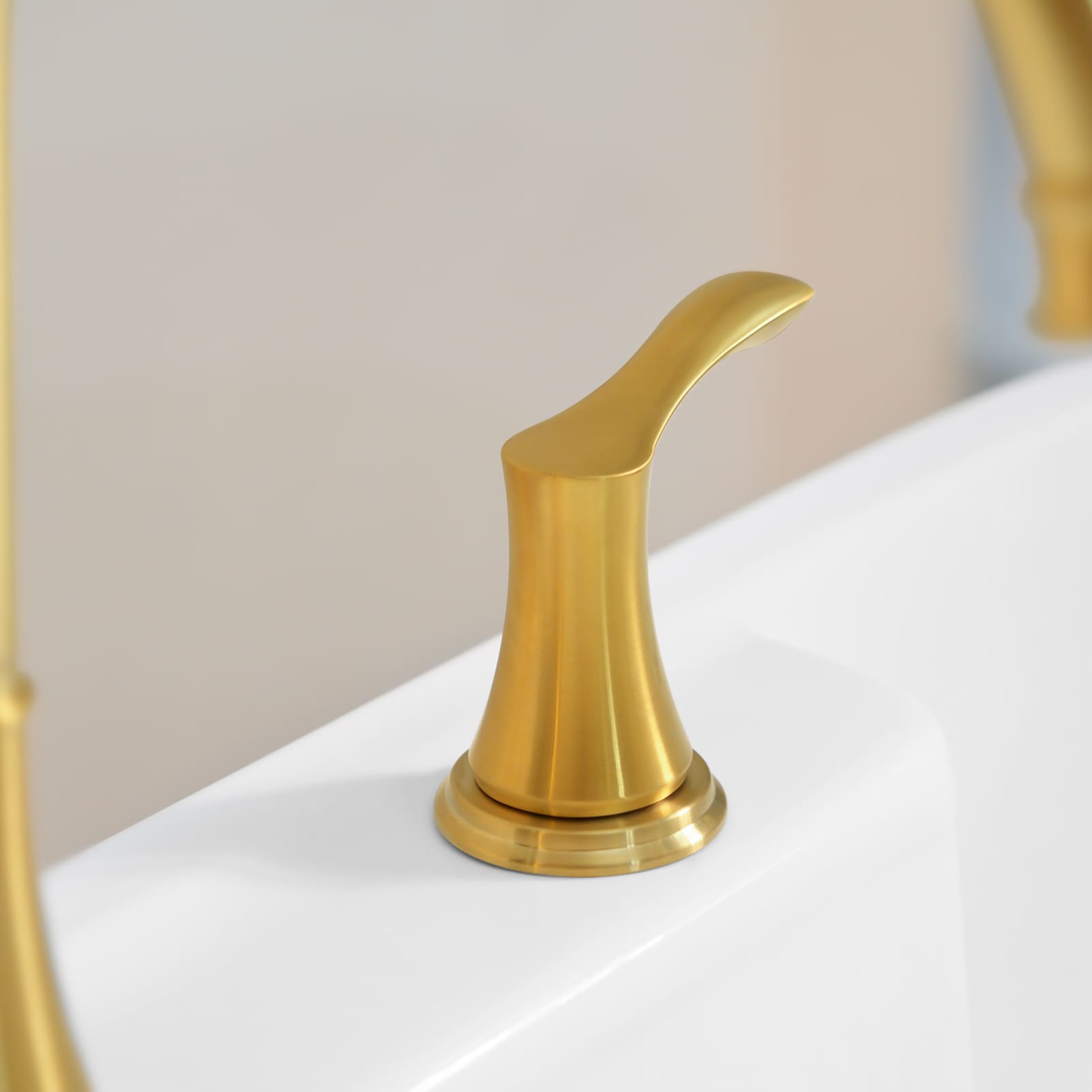Demeter Brushed Gold High Arc 2-Handle Roman Tub Faucet