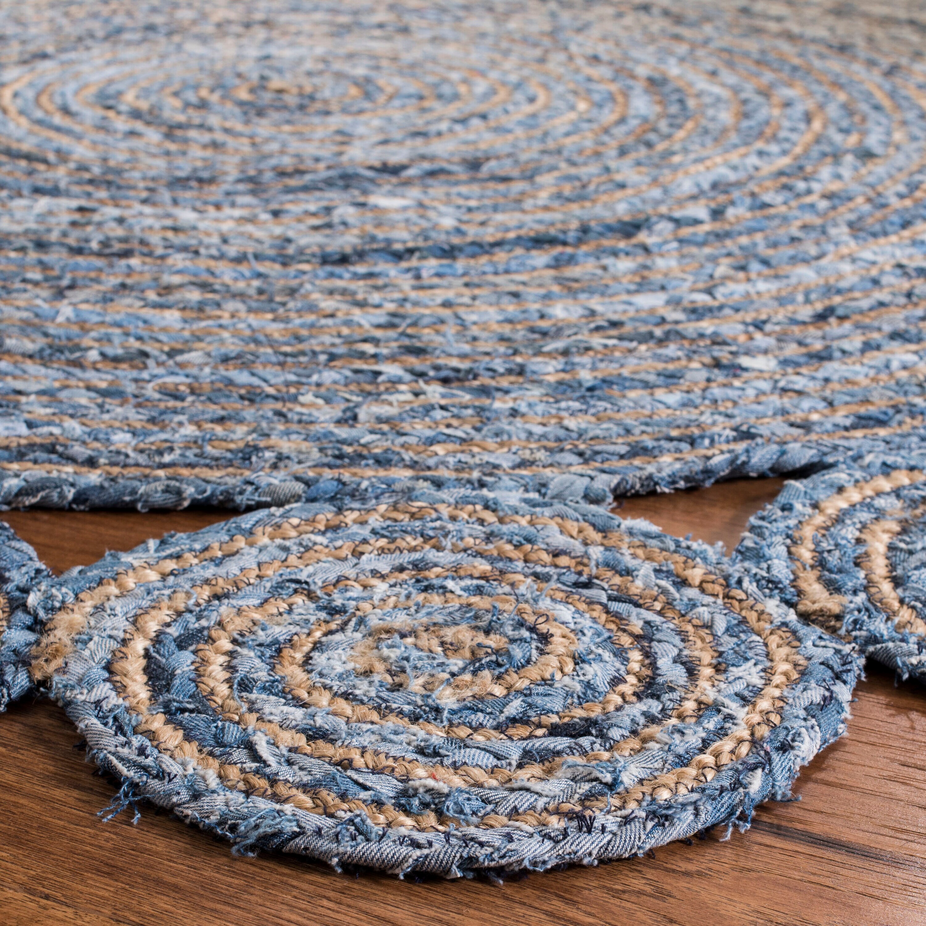 Safavieh CAP211L-5R rugs - View #3