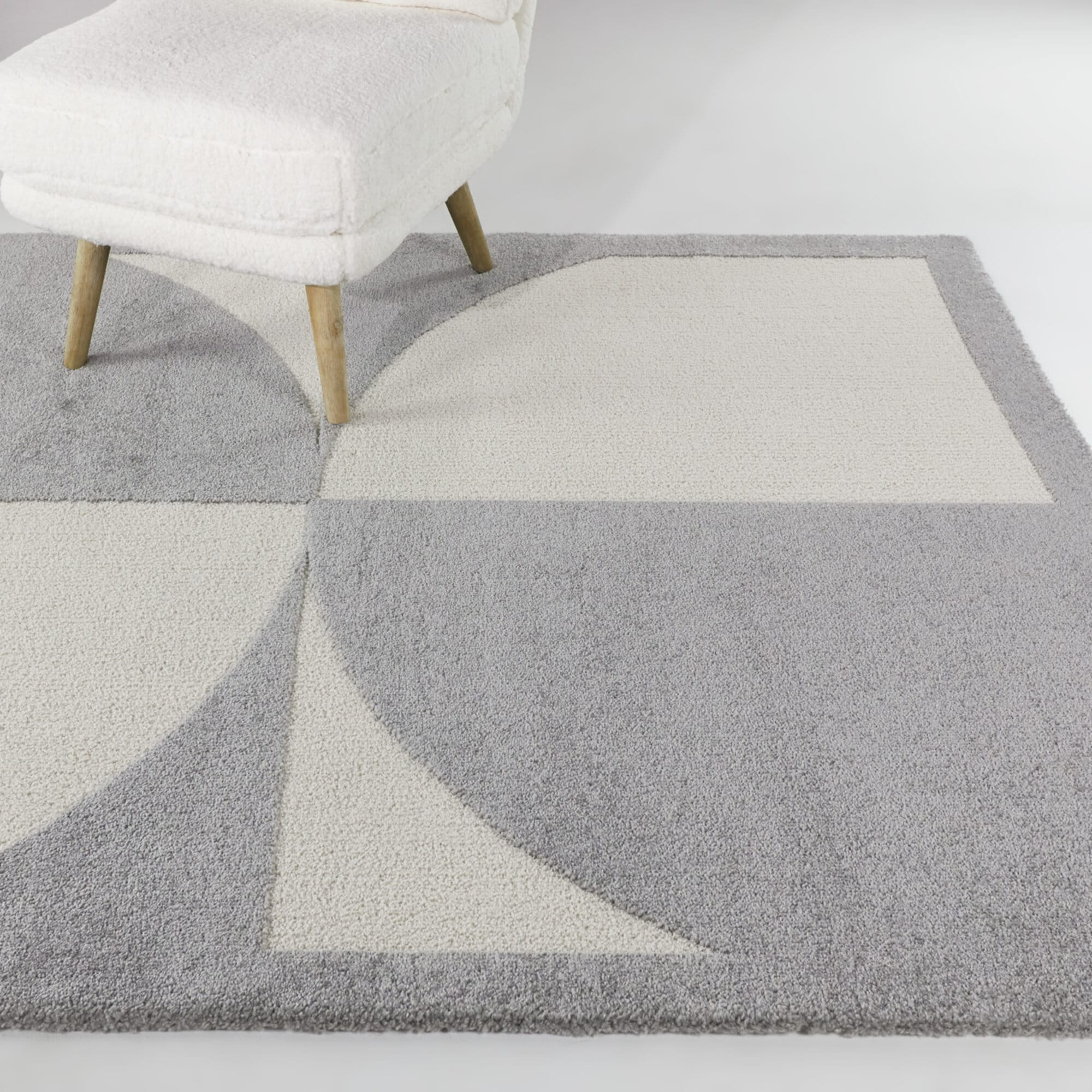 Balta 3101474 5 x 6 (ft) Polyester/Polypropylene Grey Rectangular Indoor Geometric Mid-Century Modern Area rug