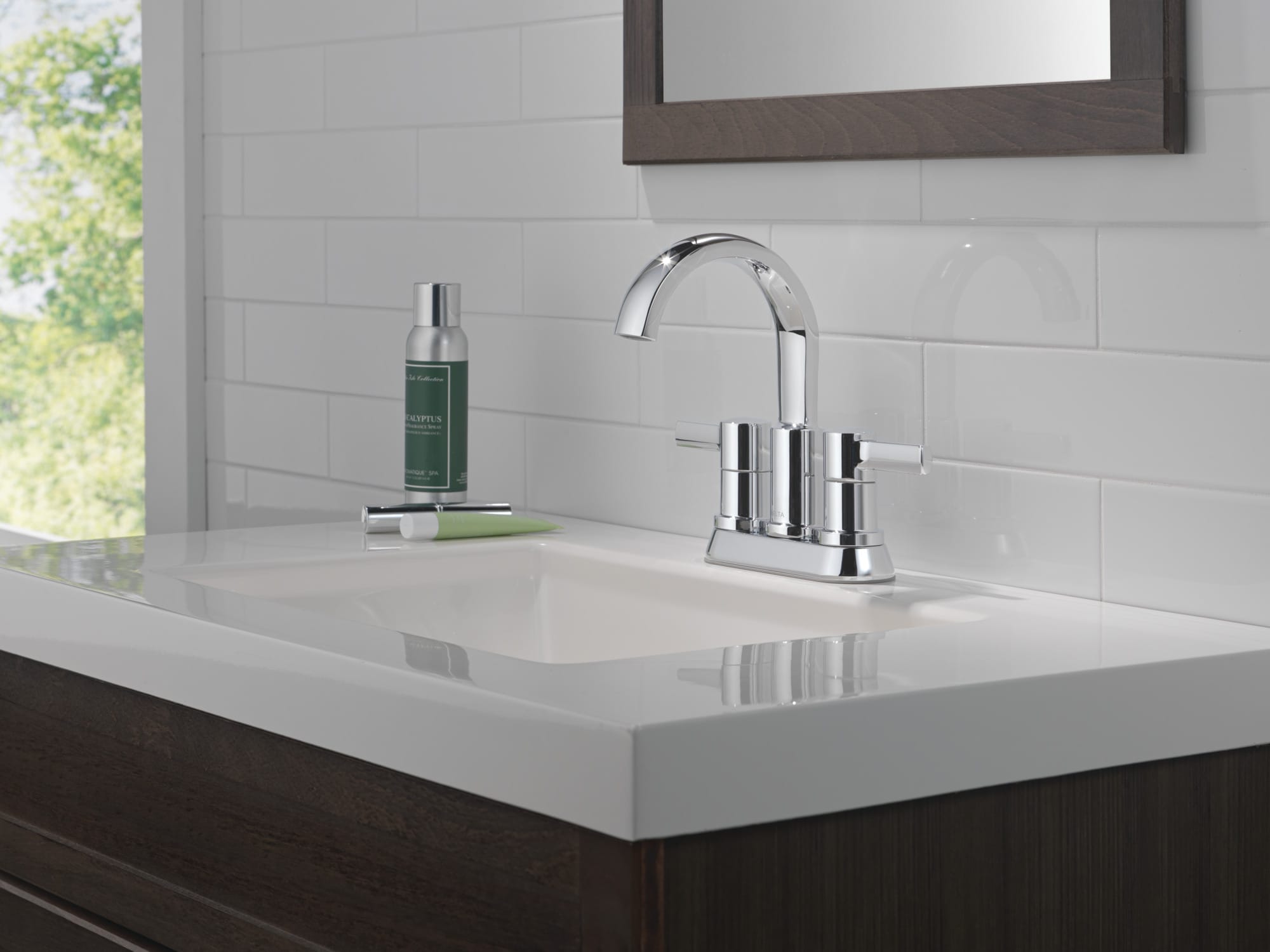 Delta 25855LF Lavatory-Faucets - View #2