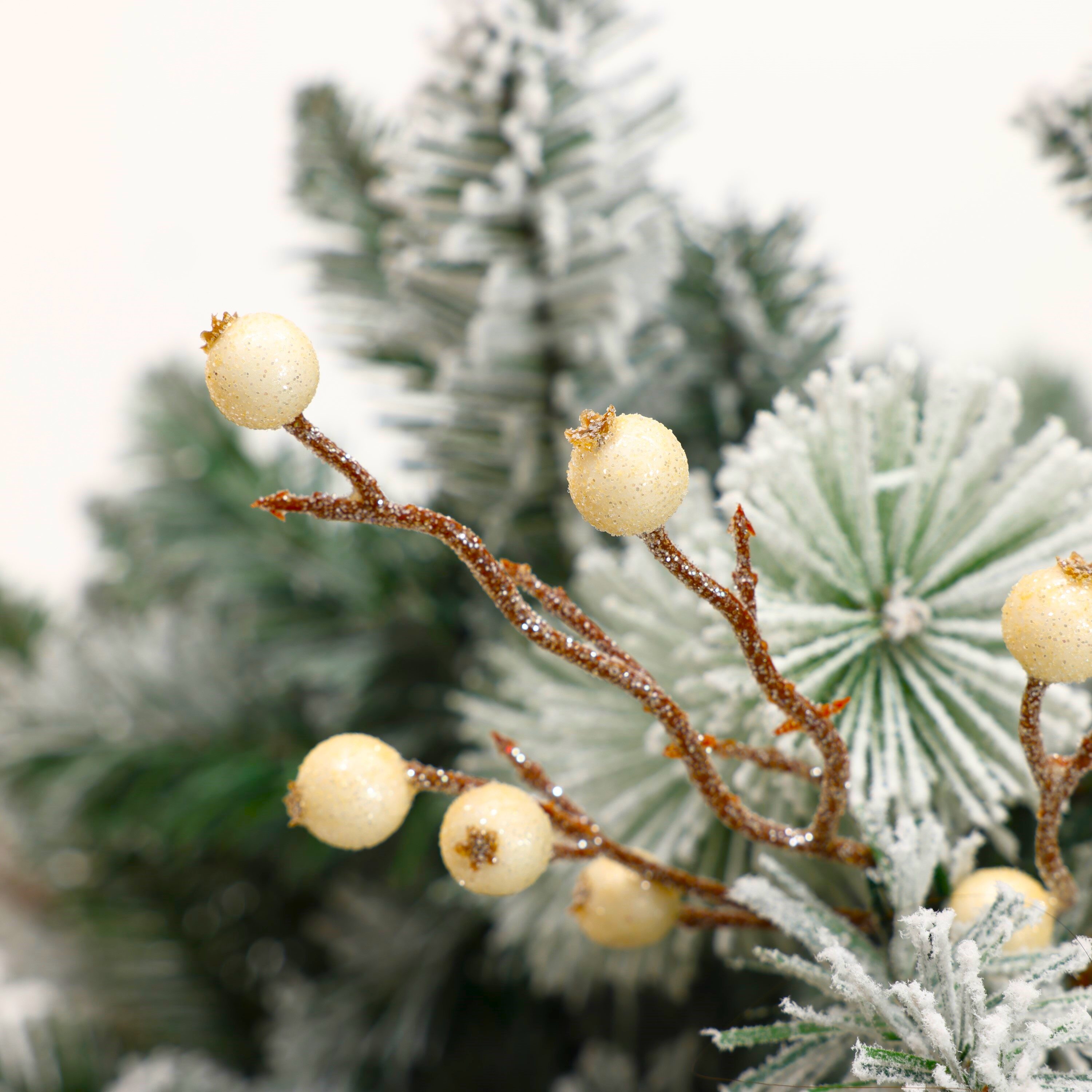 LuxenHome WHAP1785 Artificial-Christmas-Trees - View #6
