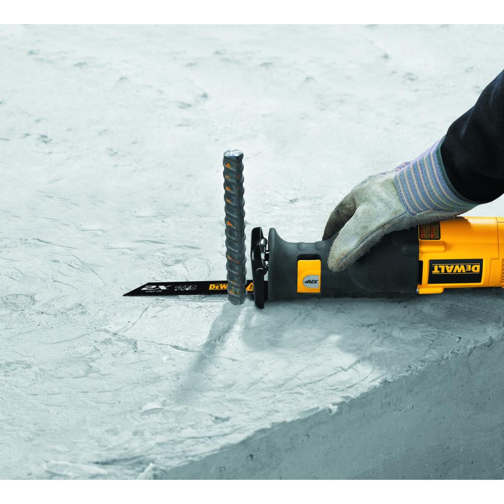 DEWALT Bi-metal 8-in 14/18 Tpi-TPI Metal Cutting Reciprocating Saw