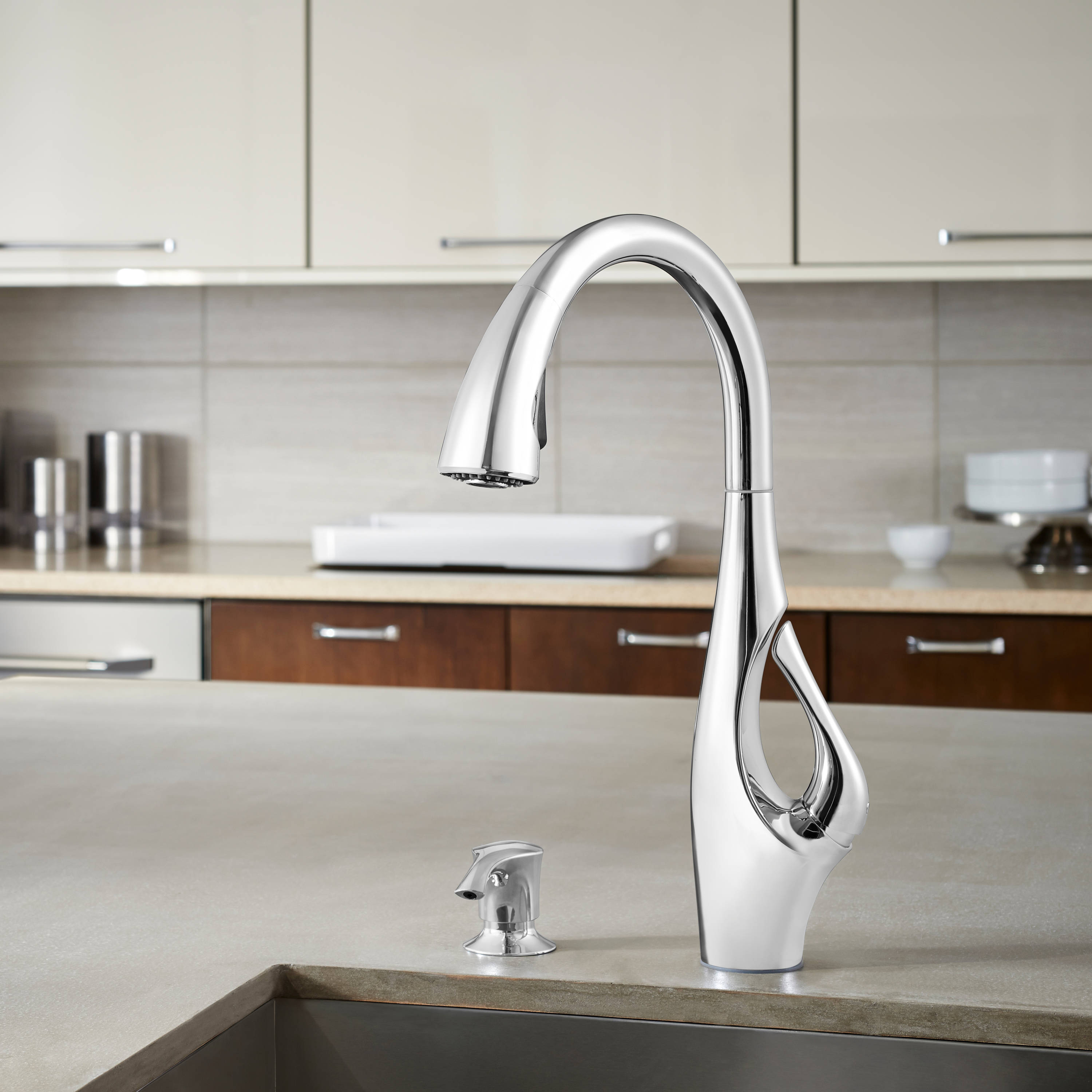 Pfister Indira Polished Chrome Double Handle Pull-down Kitchen Faucet ...