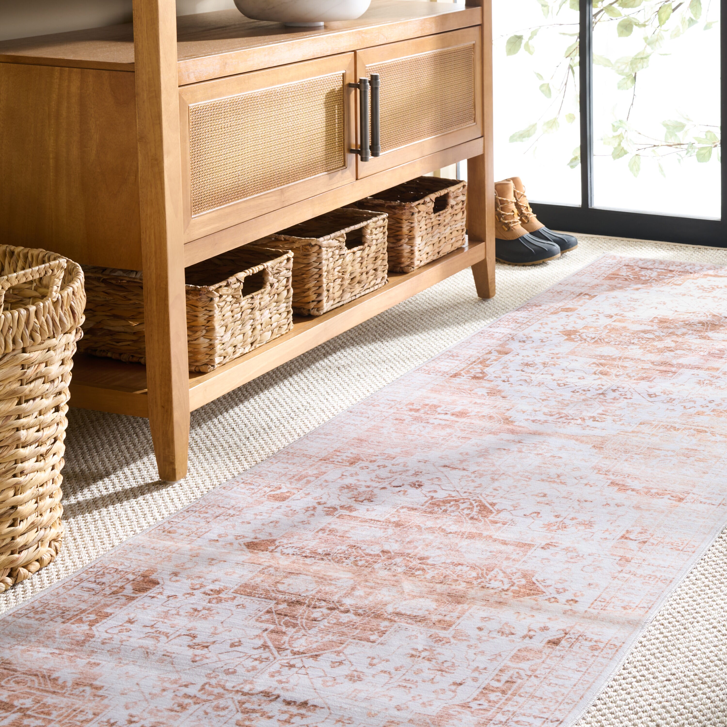 Safavieh - Martha Stewart Washable Traditional 127B Beige Gold 2ft-6in x 8ft Traditional Rug