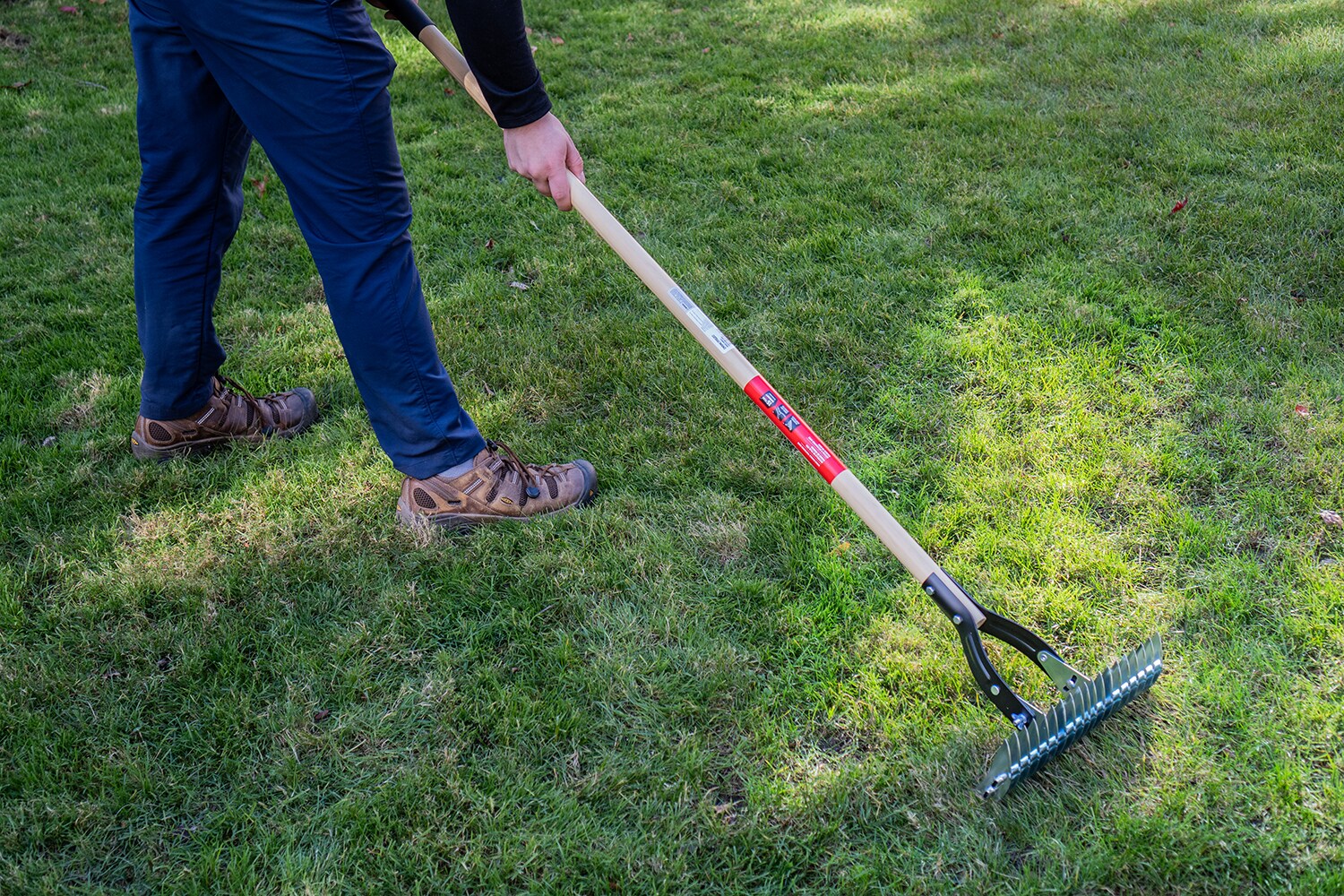 Craftsman deals thatching rake