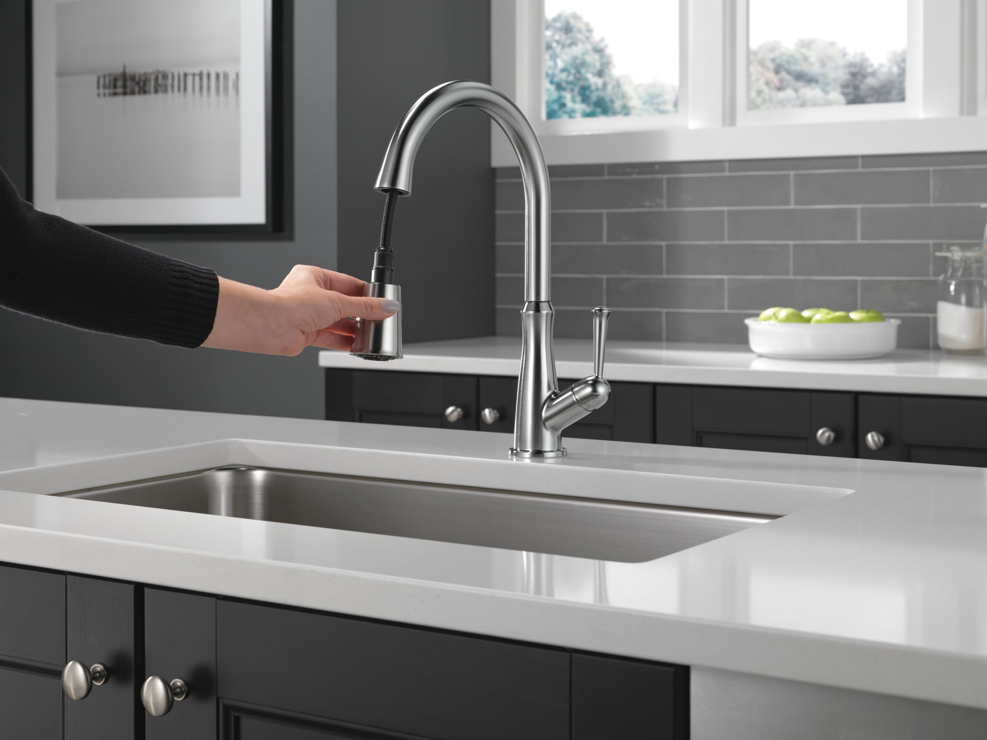 Delta Westville Arctic Stainless Single Handle Pull-down Kitchen Faucet ...