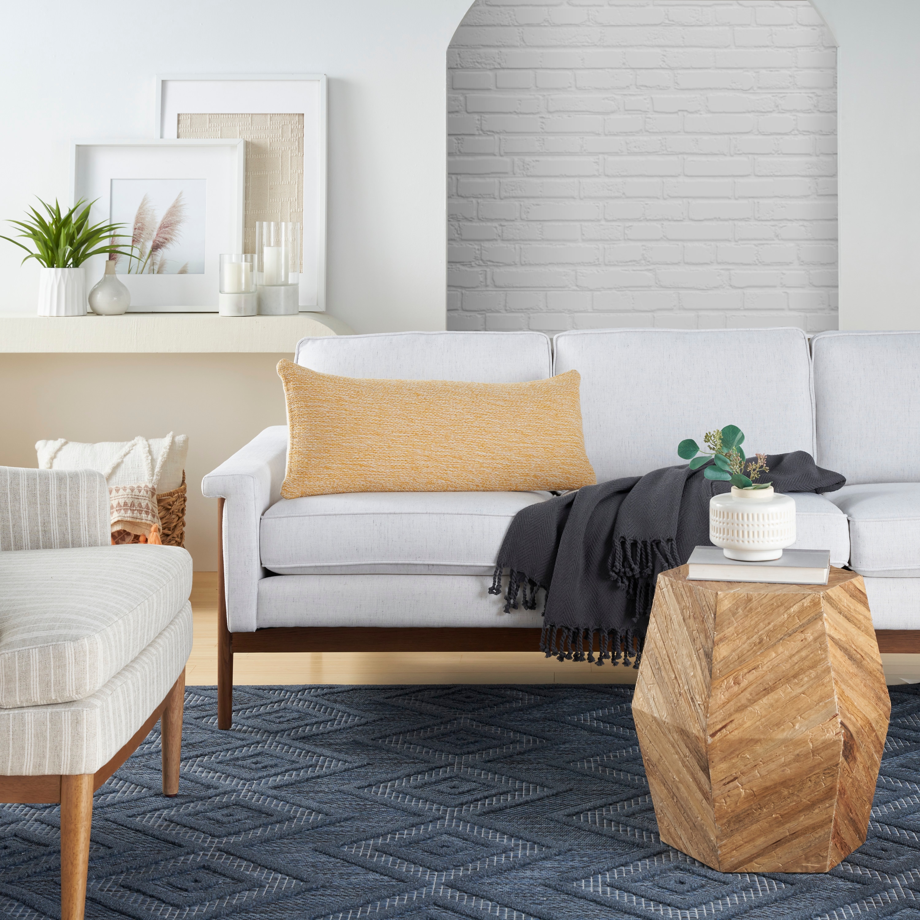 Mina Victory 798019002336 Accent-Pillows - View #3