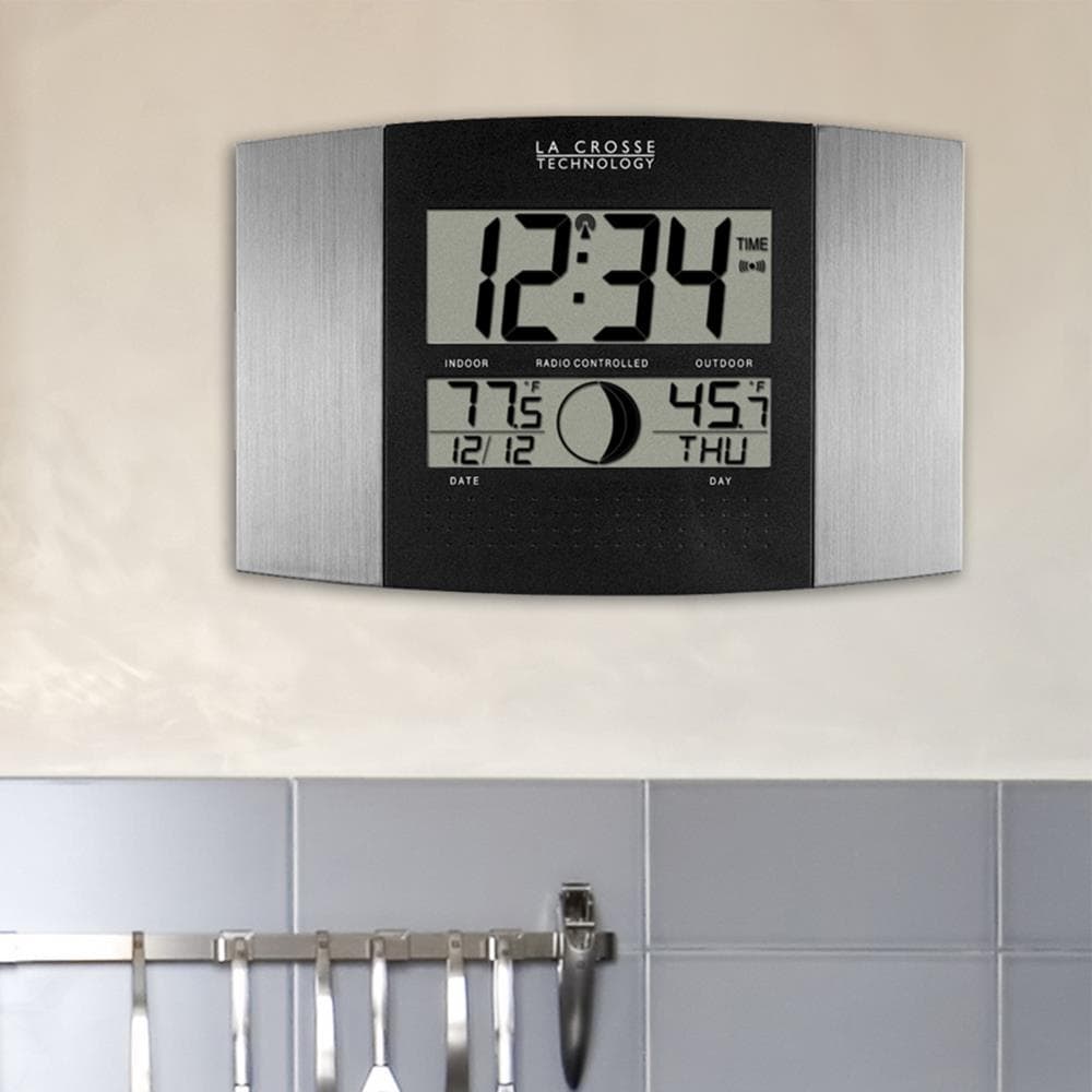 La Crosse Technology WS-8117U-IT-AL-INT Indoor-Outdoor-Clocks - View #3