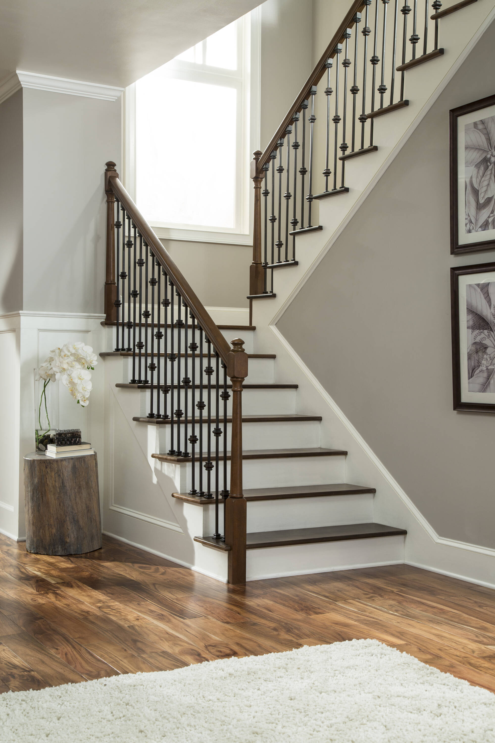 Crown Heritage 4444041 Interior-Stairpart-Newel-Posts - View #3