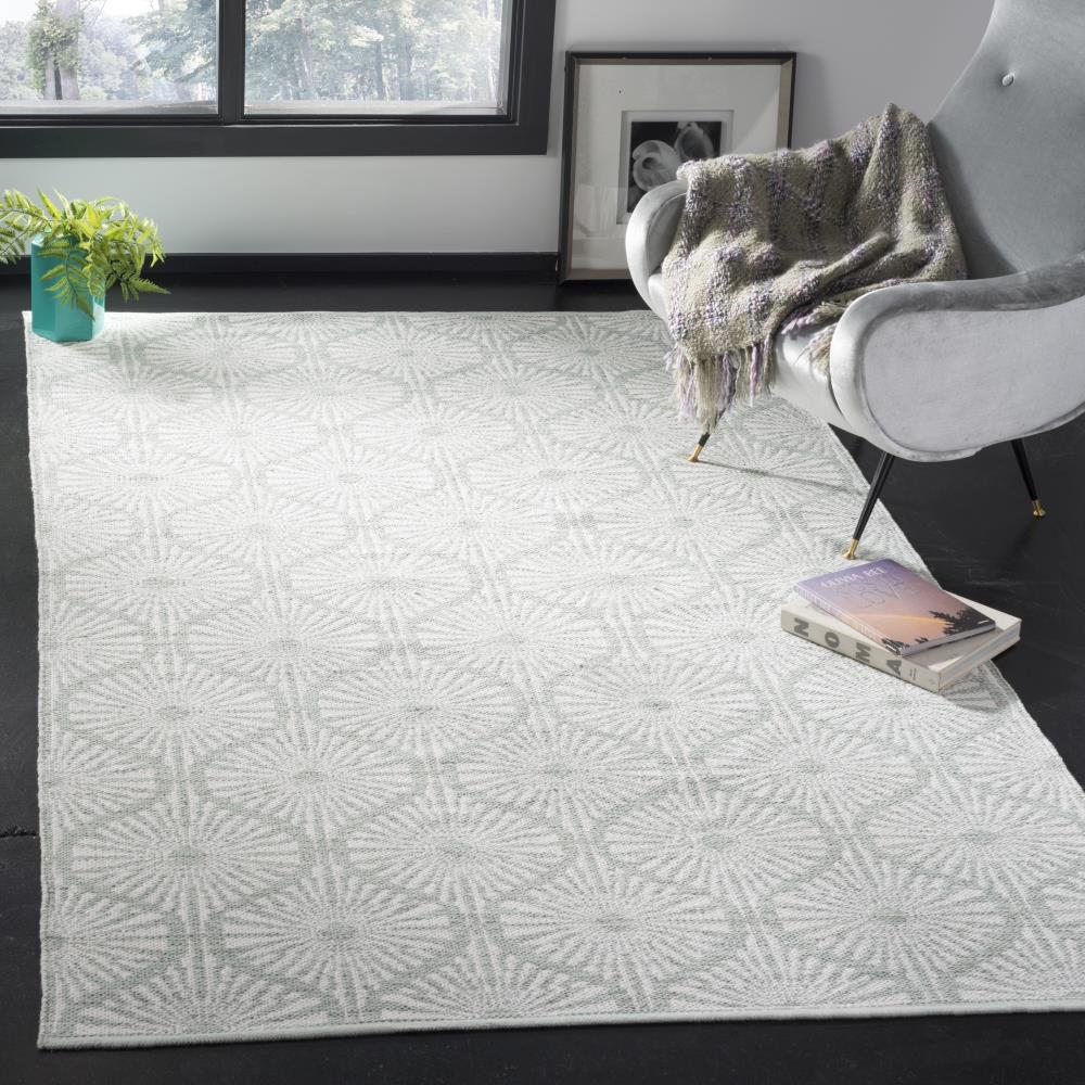 Montauk Light Green and Ivory Geometric Wool Area Rug 8' x 10'