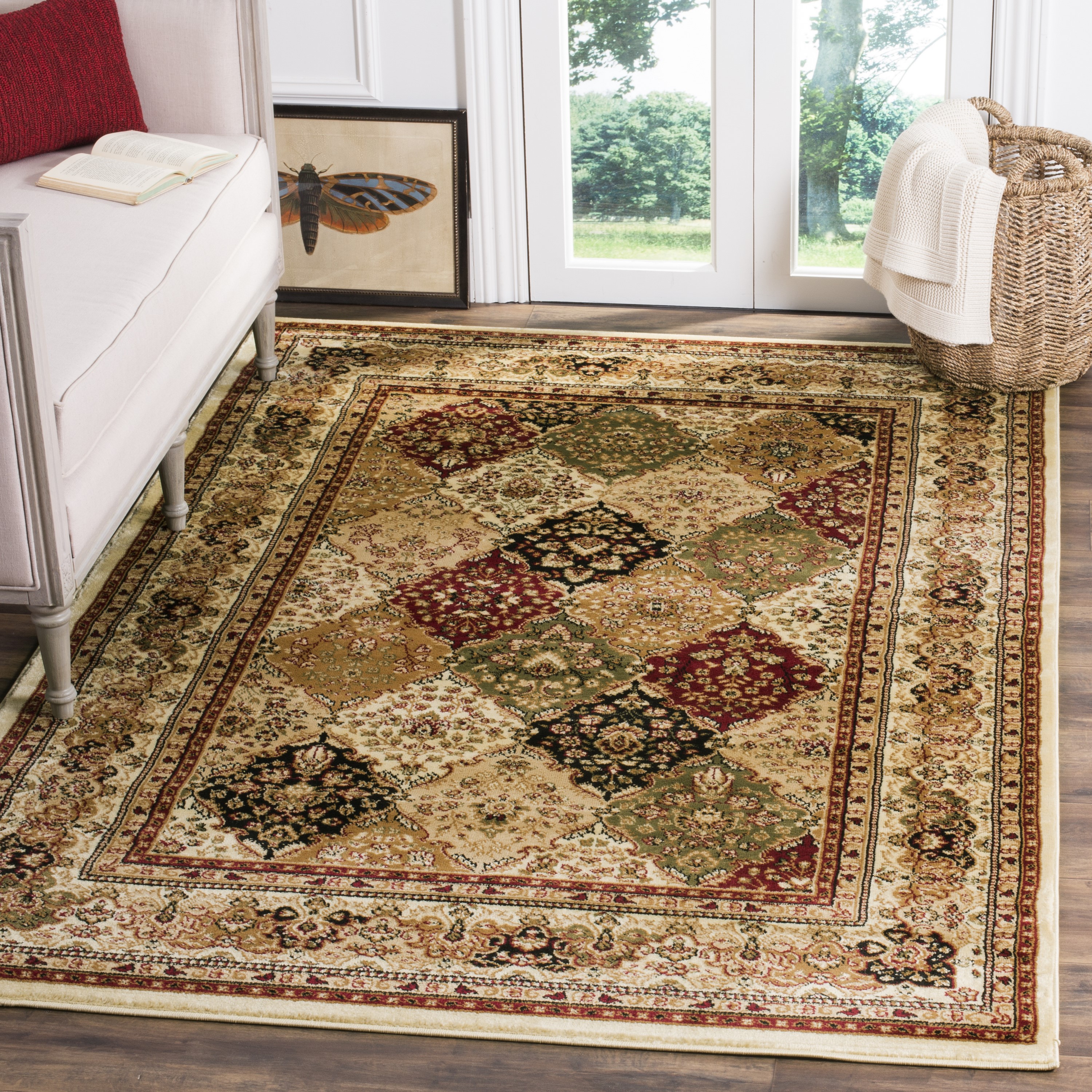 Safavieh LNH221A-3 Lyndhurst Diamond Baktiari 3 x 5 (ft) Loomed Polypropylene Multi/Ivory Rectangular Indoor Floral/Botanical Oriental Throw rug