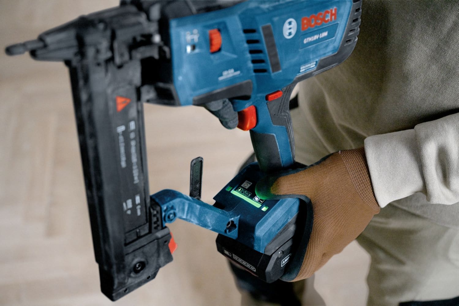 Bosch GTH18V-18MN Pneumatic-Staplers - View #3
