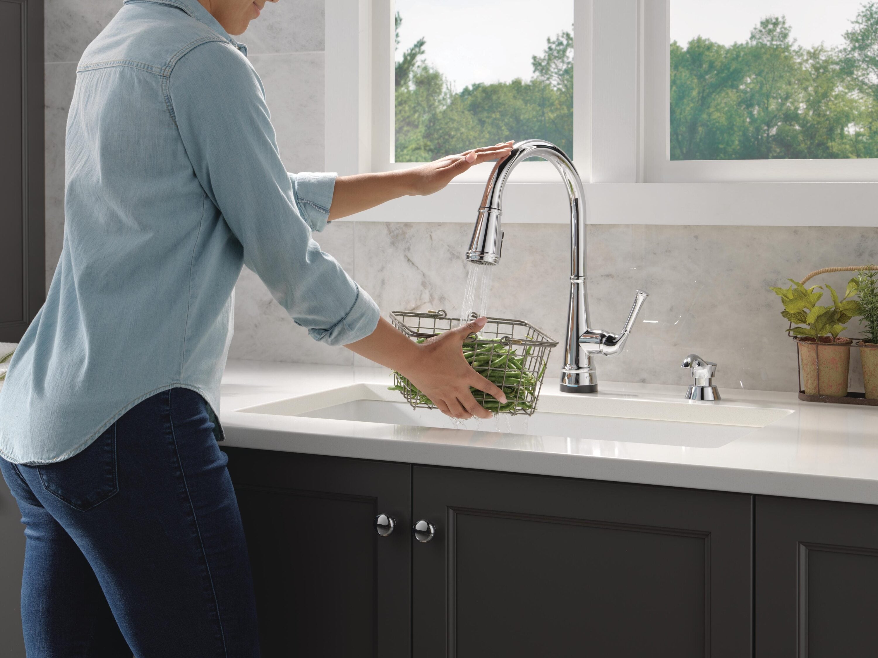 Delta Alpen Touch2O Chrome Single Handle Touch-on Pull-down Kitchen ...