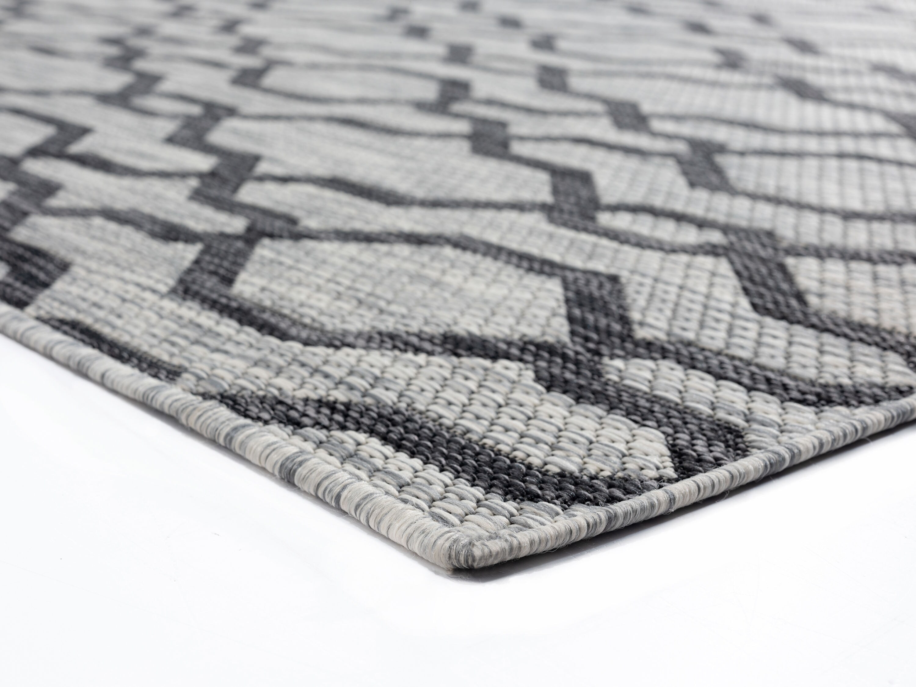 United Weavers Of America 3900 10470 912 rugs - View #3