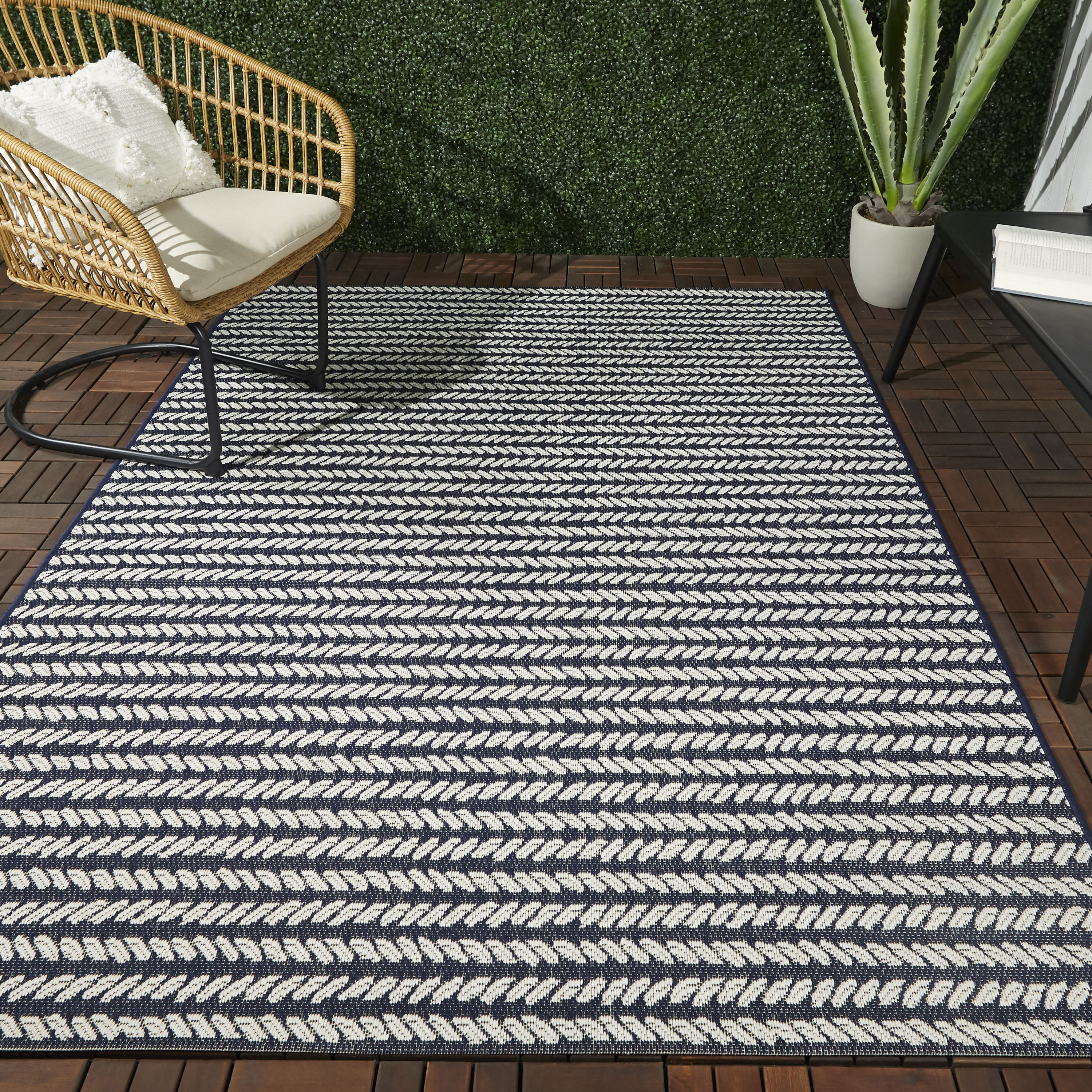 Balta 5 X 7 (ft) Blue Indoor/Outdoor Stripe Area Rug in the Rugs ...