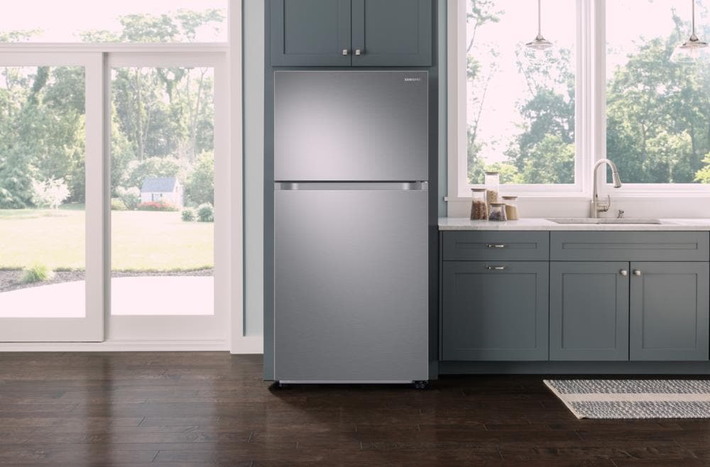 Samsung RT21M6213SR top freezer refrigerator review: Simple, yet stylish -  CNET