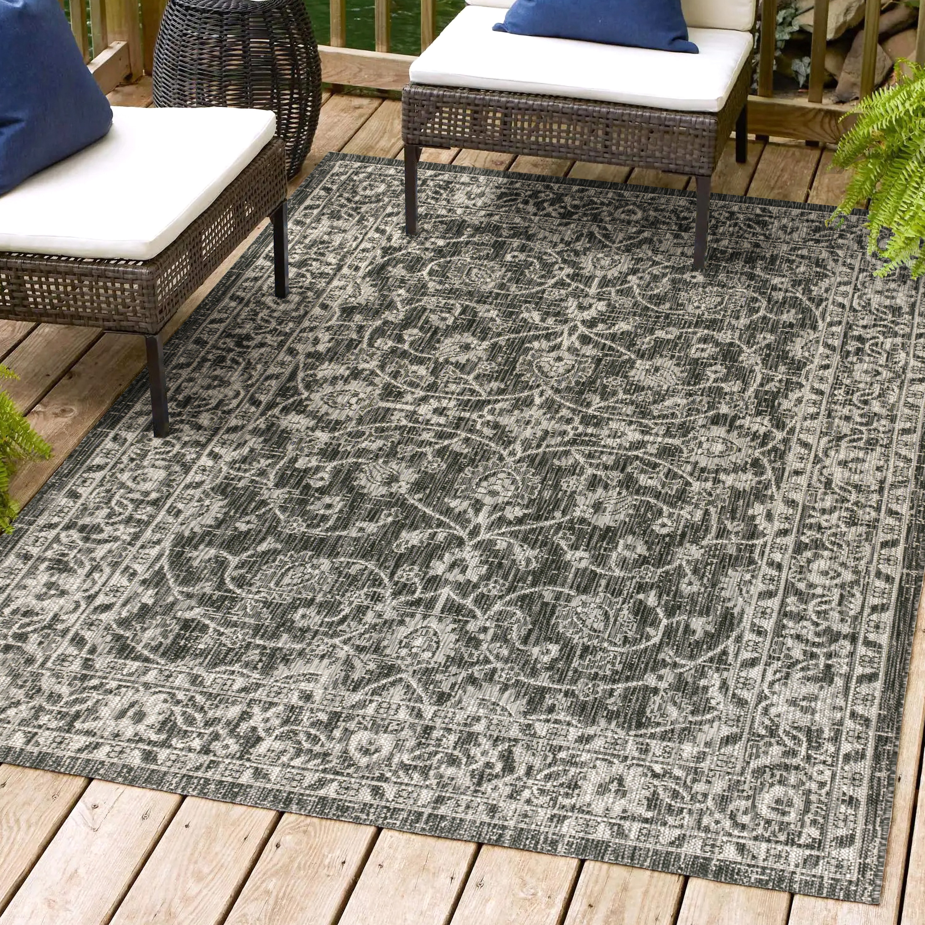 JONATHAN  Y SMB103C-3 Santa Monica Palazzo Vine and Border Textured Weave 3 x 5 (ft) Loomed Polypropylene Black/Gray Rectangular Indoor/Outdoor Border Coastal Area rug
