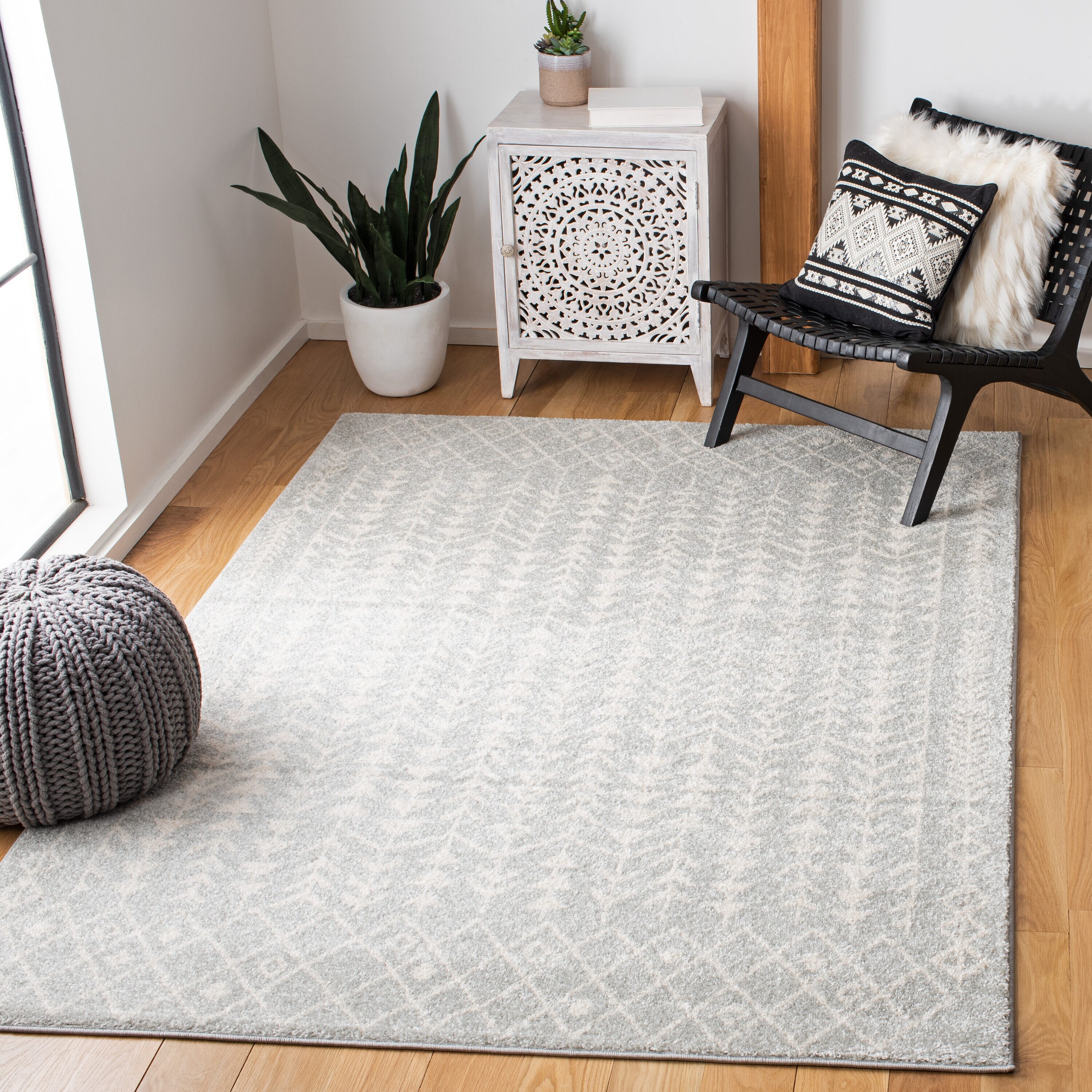 Safavieh TUL262G-5 Tulum Elida 5 x 8 (ft) Loomed Polypropylene Light Gray/Ivory Rectangular Indoor Tribal Bohemian/Eclectic Area rug