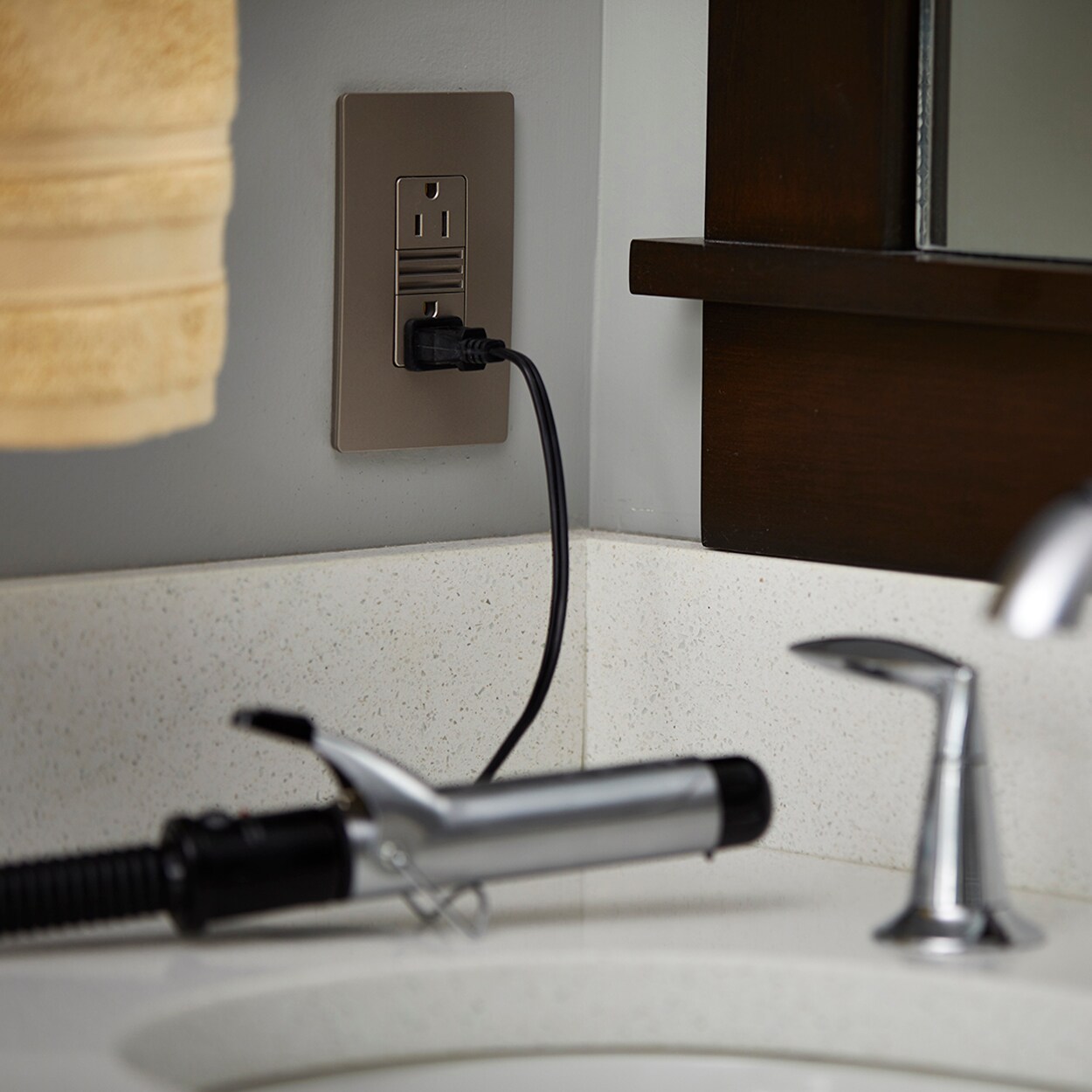 Legrand NTL885TRNICC6 receptacles - View #9