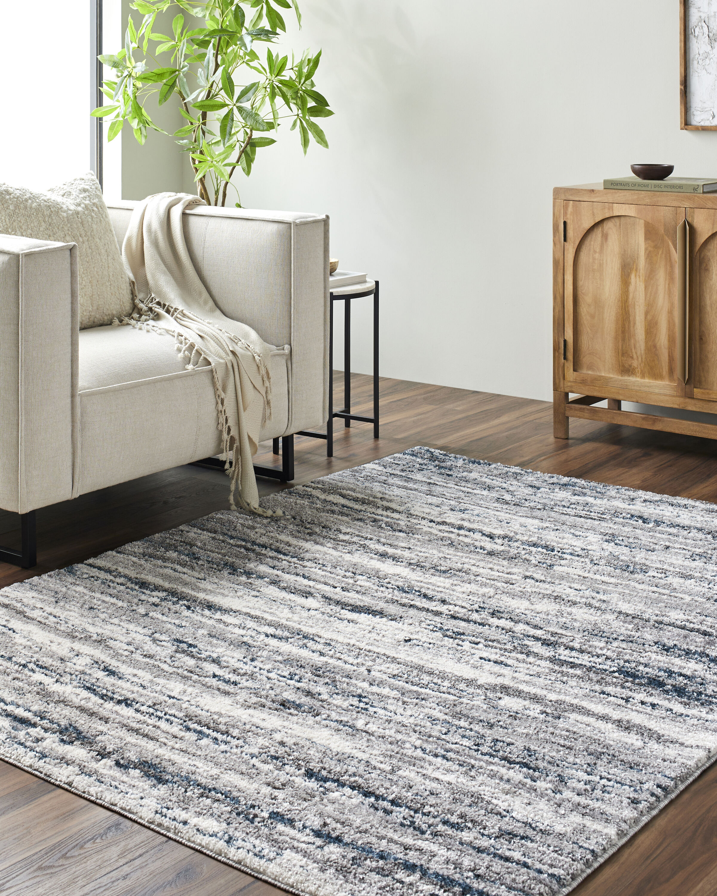 Livabliss ARP2302-71010 Andorra 8 x 10 (ft) Loomed Polyester/Polypropylene Silver Rectangular Indoor Abstract French Country Area rug