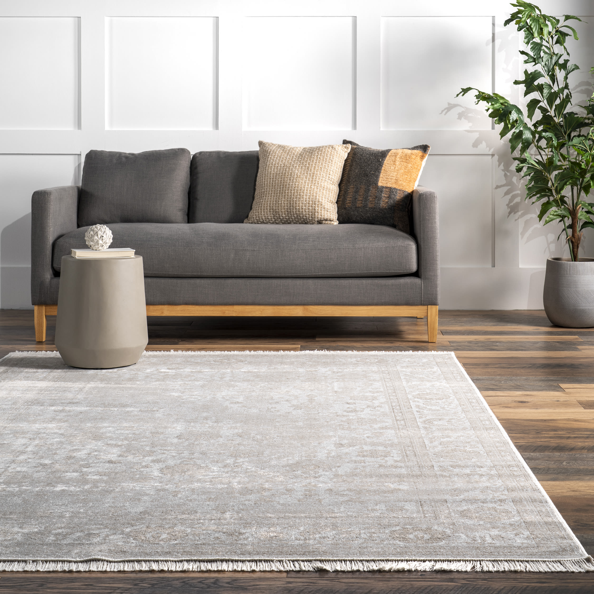 Ivory Floral Rectangular Viscose Area Rug with Fringe, 5' x 8'