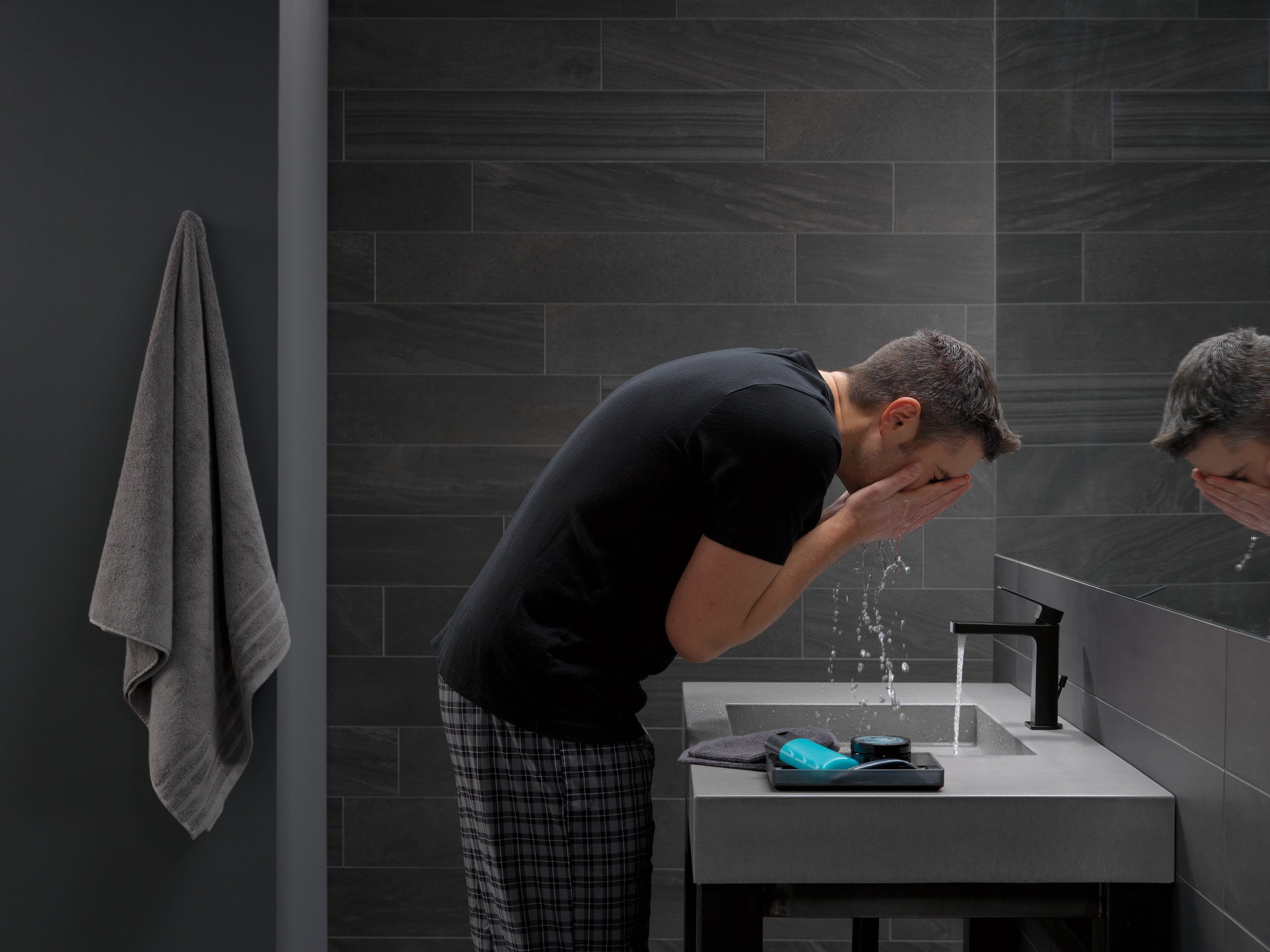 Peerless P1519LF-BL-HA Lavatory-Faucets - View #2