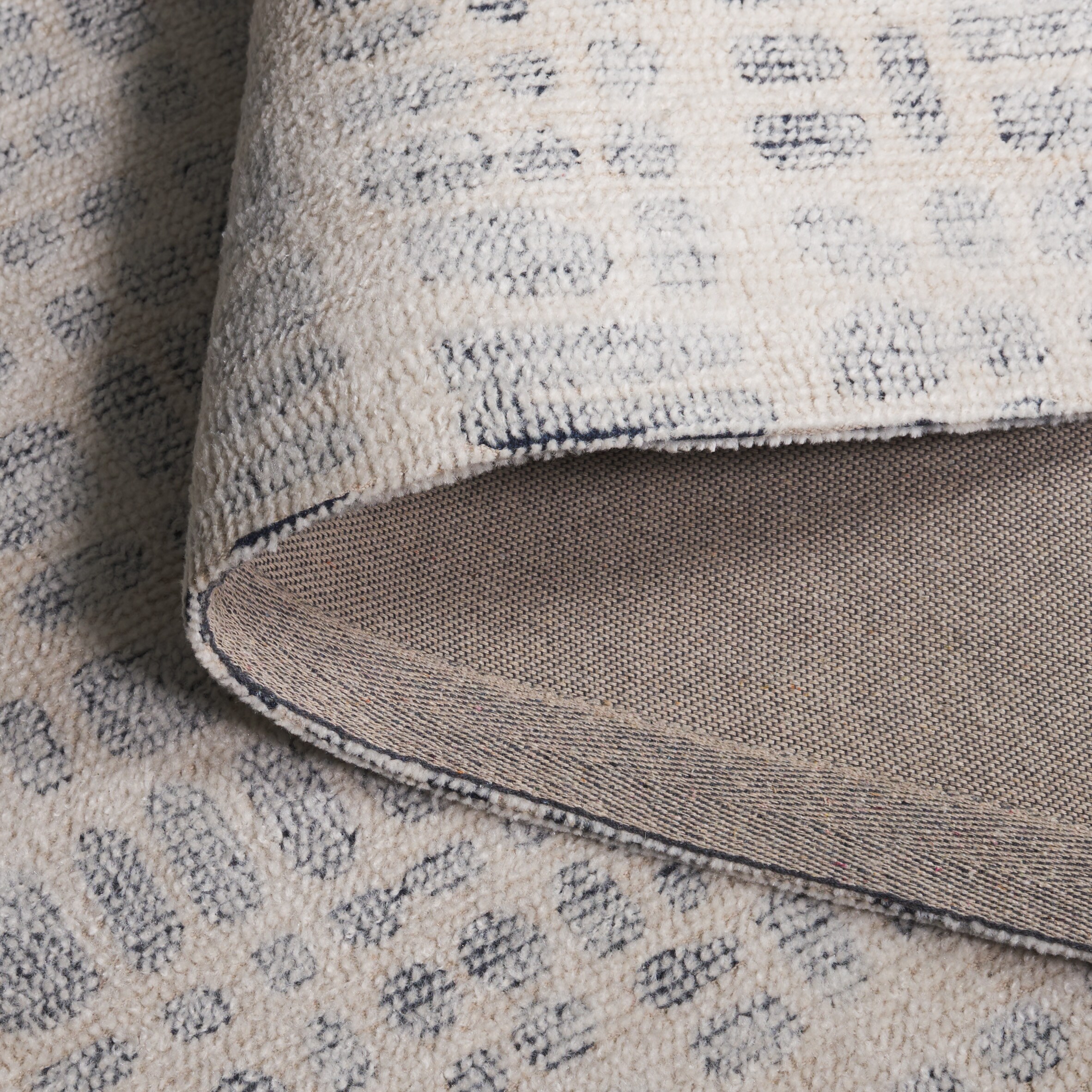 Safavieh RVT902N-4 rugs - View #6