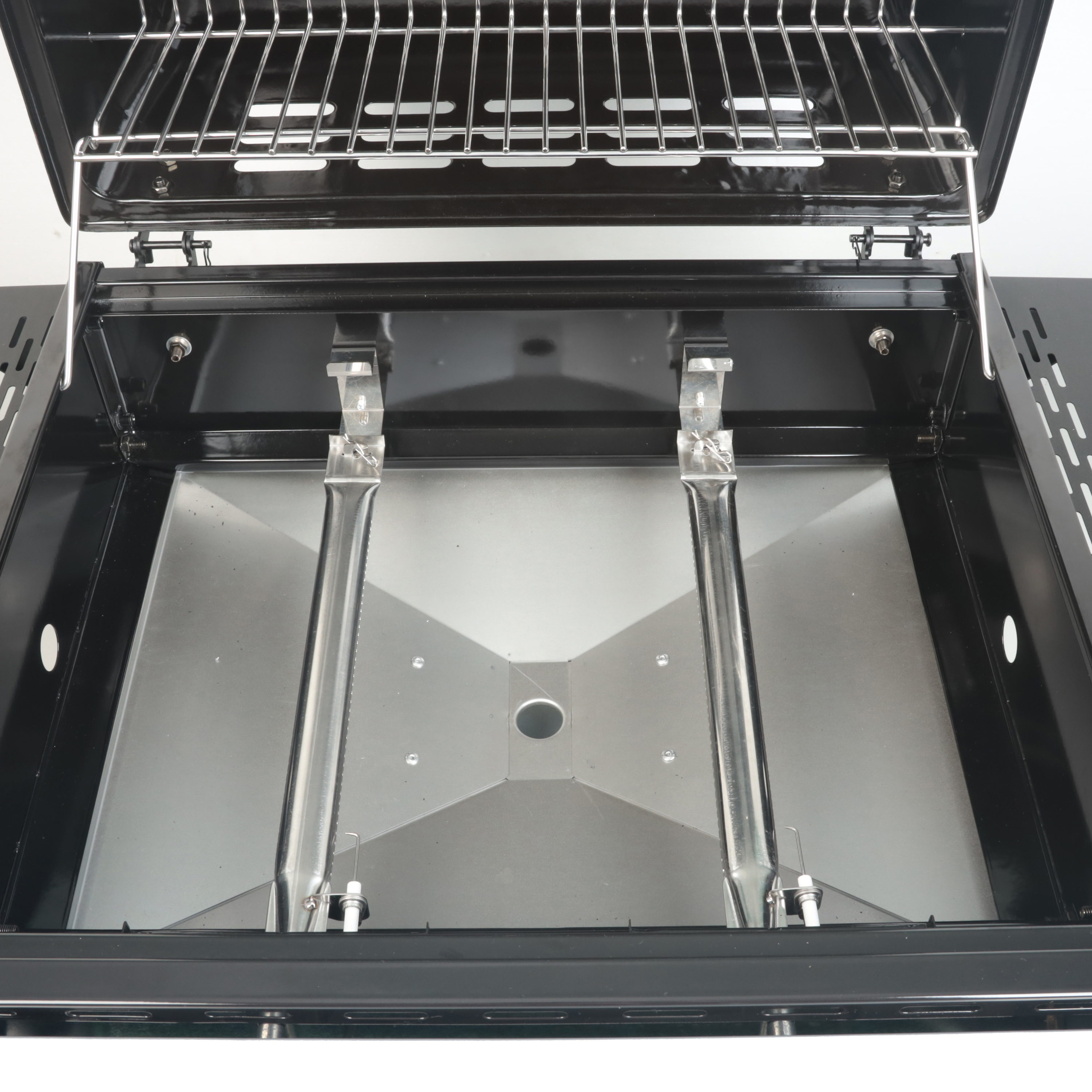 Master Forge Black and Silver/Porcelain and Stainless Steel 3-Burner Liquid  Propane Gas Grill in the Gas Grills department at