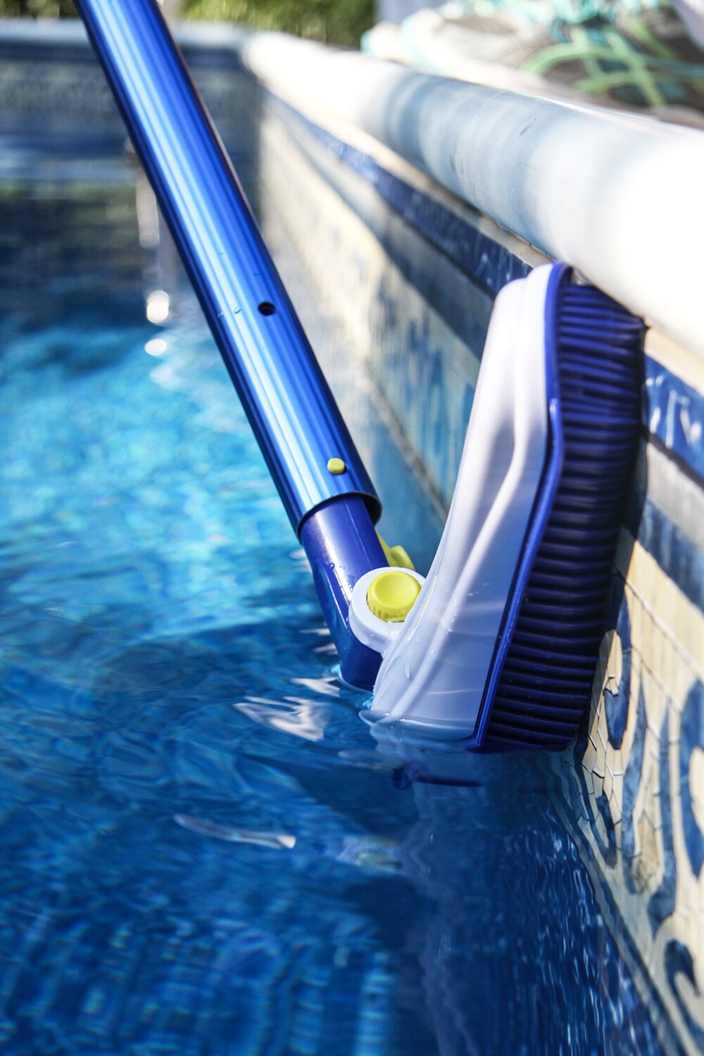 Ocean Blue Corner Brush for Swimming Pools Pool Supplies CB405/LES