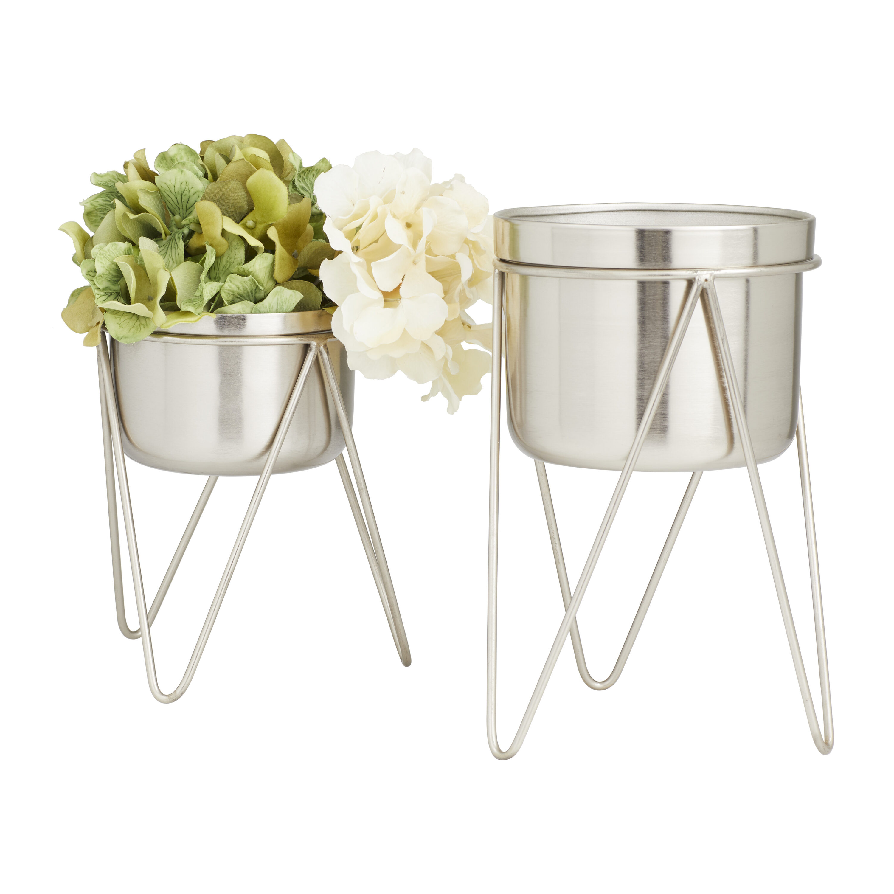 CosmoLiving Modern Silver Metal Planter Set of 2