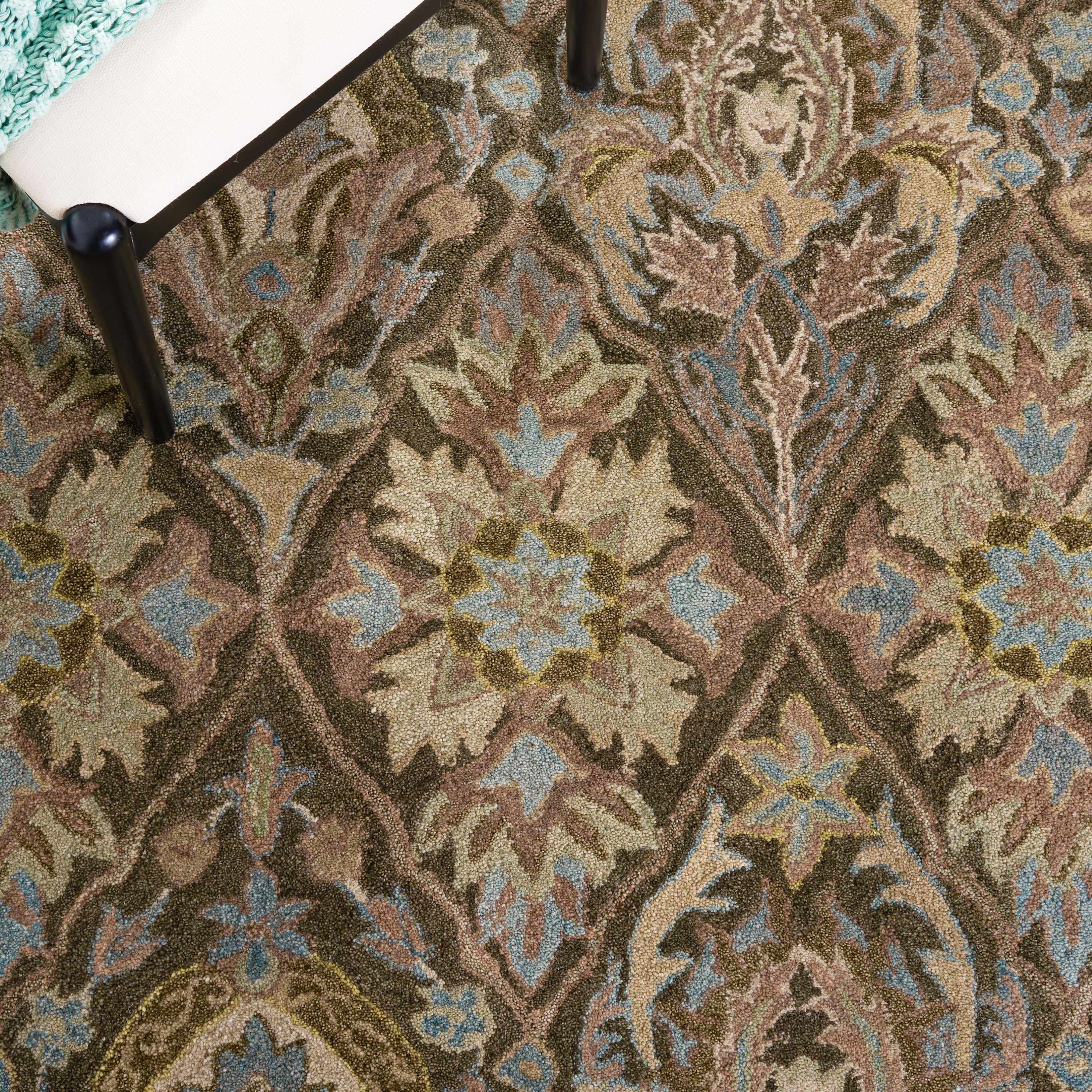 Anatolia Brown and Beige Floral Wool 4' x 6' Rug