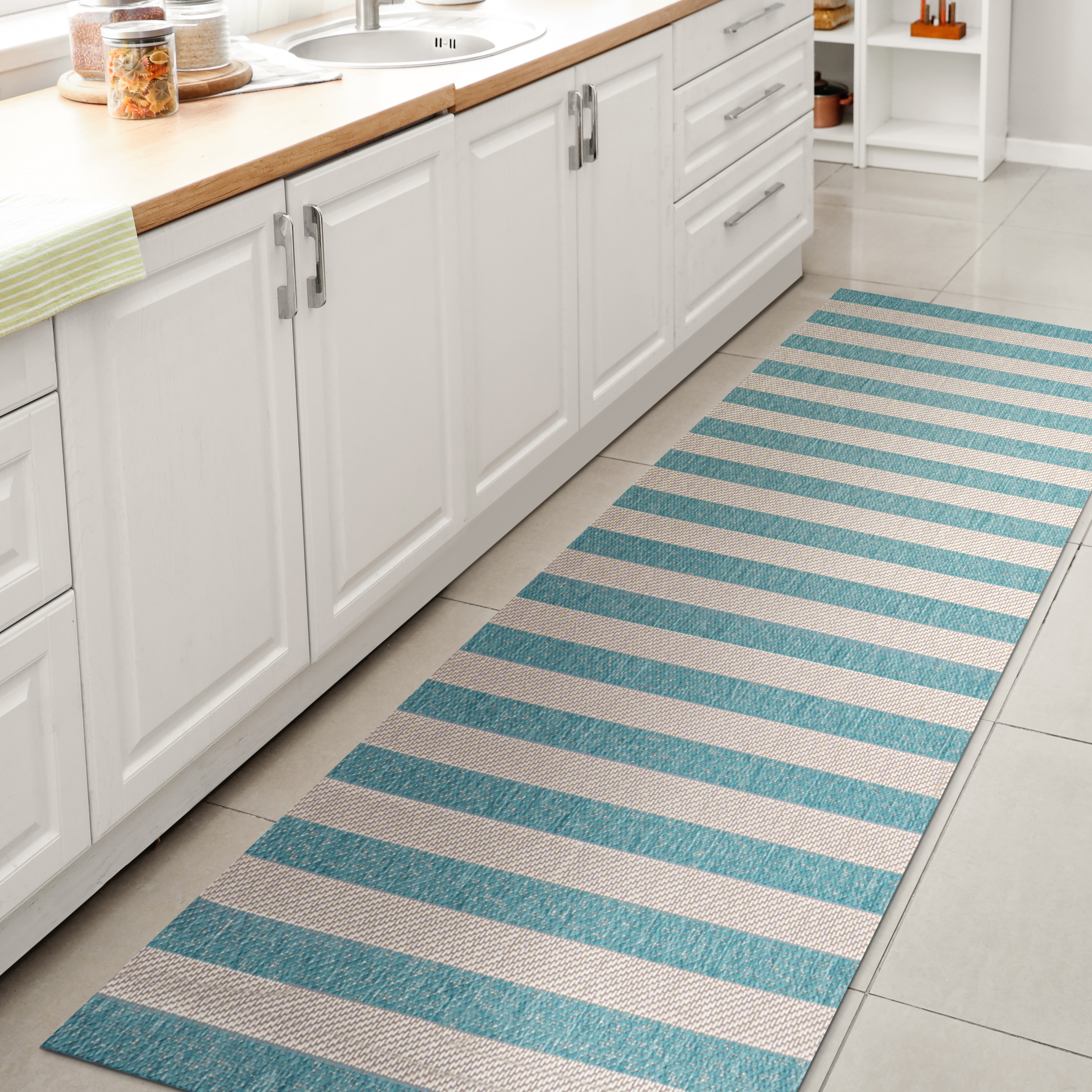 JONATHAN  Y SMB203E-28 Santa Monica Negril Two-Tone 2 x 8 (ft) Loomed Polypropylene Aqua/Cream Rectangular Indoor/Outdoor Stripe Farmhouse/Cottage Runner rug