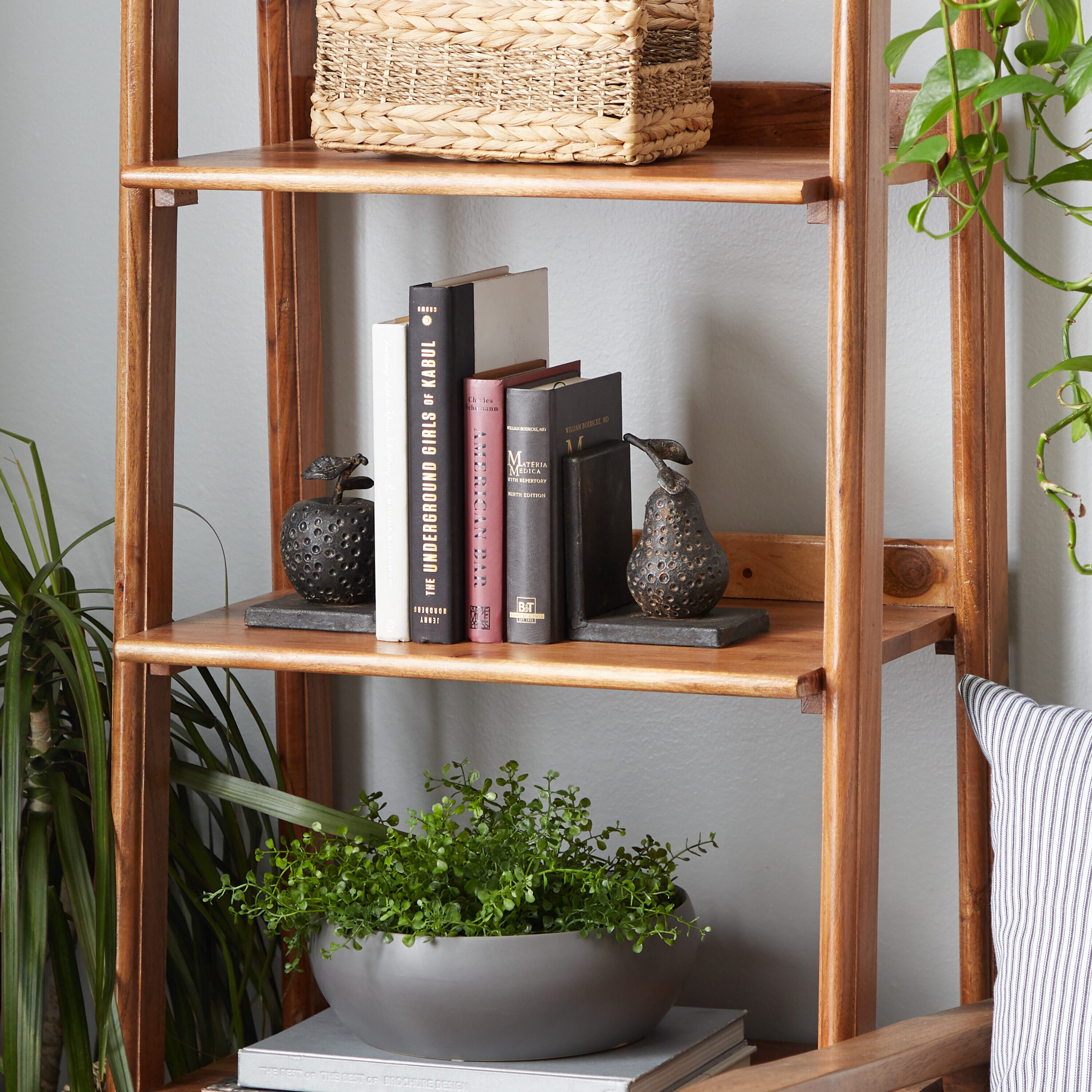 Grayson Lane 63418 2 -Pack Gray Iron Rustic Decorative bookends
