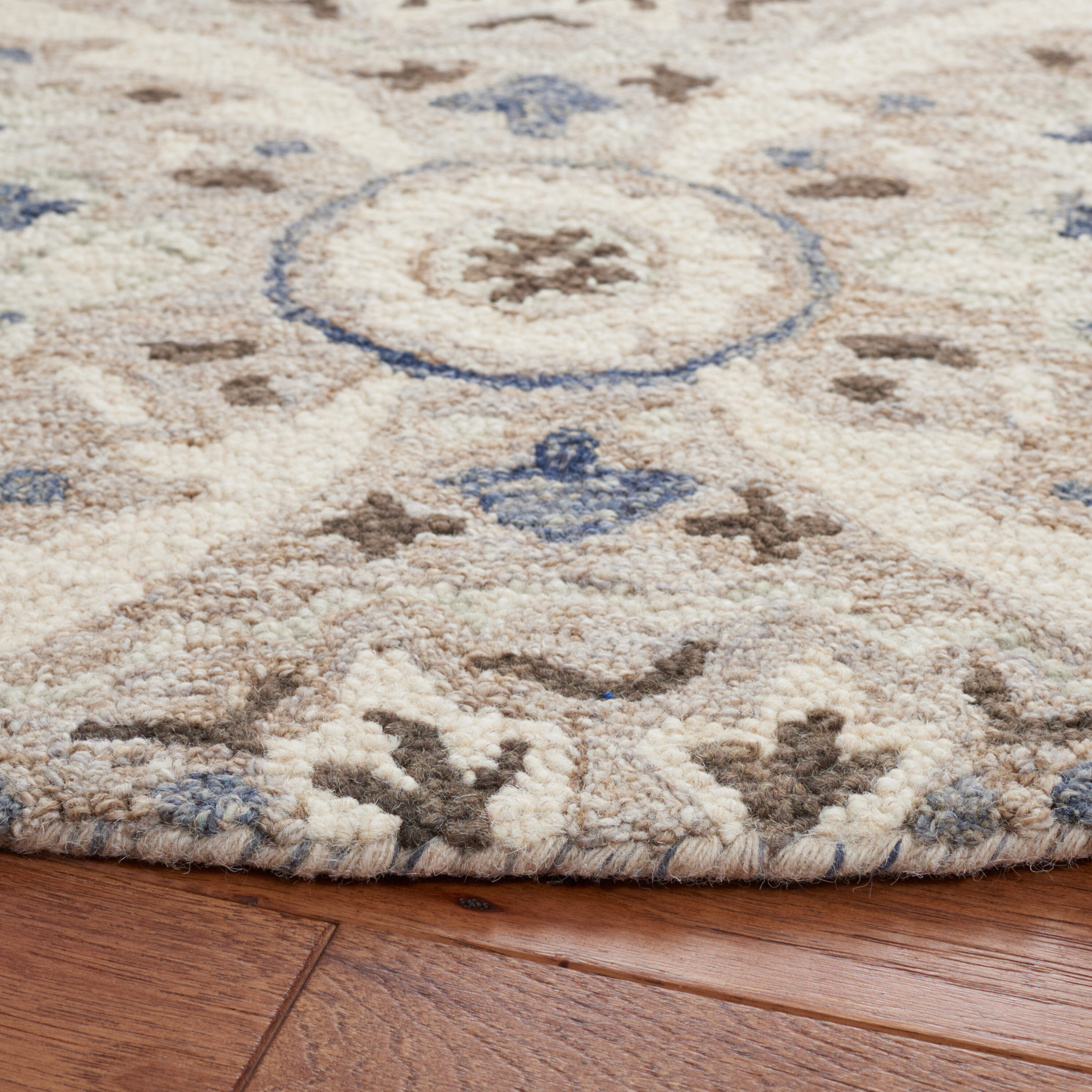 Safavieh APN141B-5R rugs - View #3