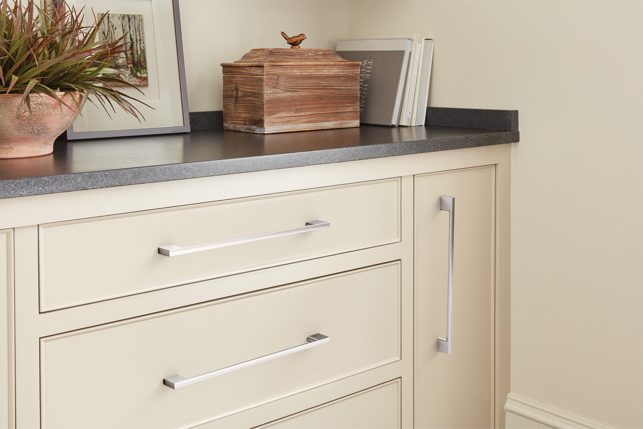 Amerock 10BX3713526 Cabinet-Pulls - View #2