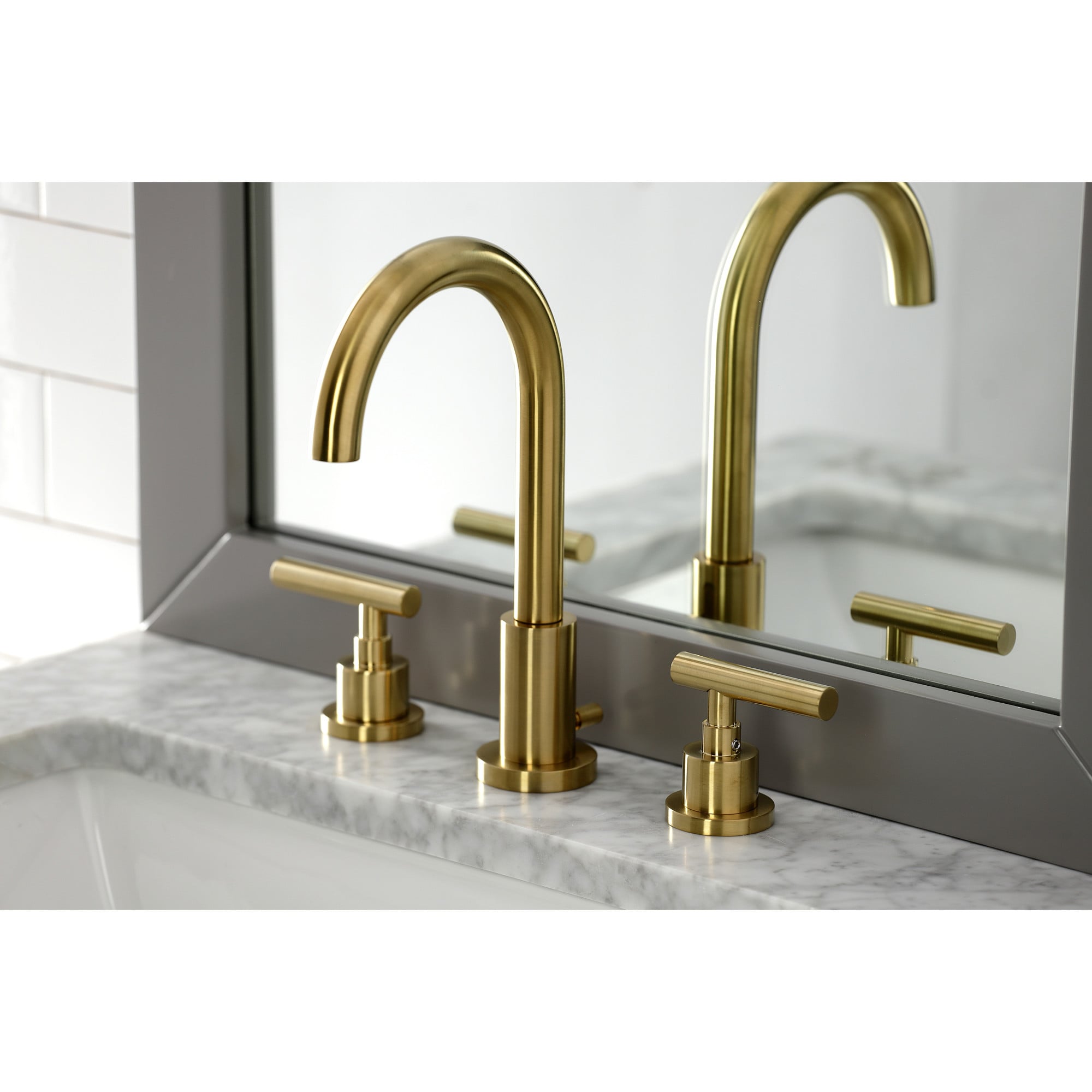 Kingston Brass WLFSC8923CML Manhattan Brushed brass Widespread 2-handle High-arc Residential Handle Bathroom Sink Faucet with Drain