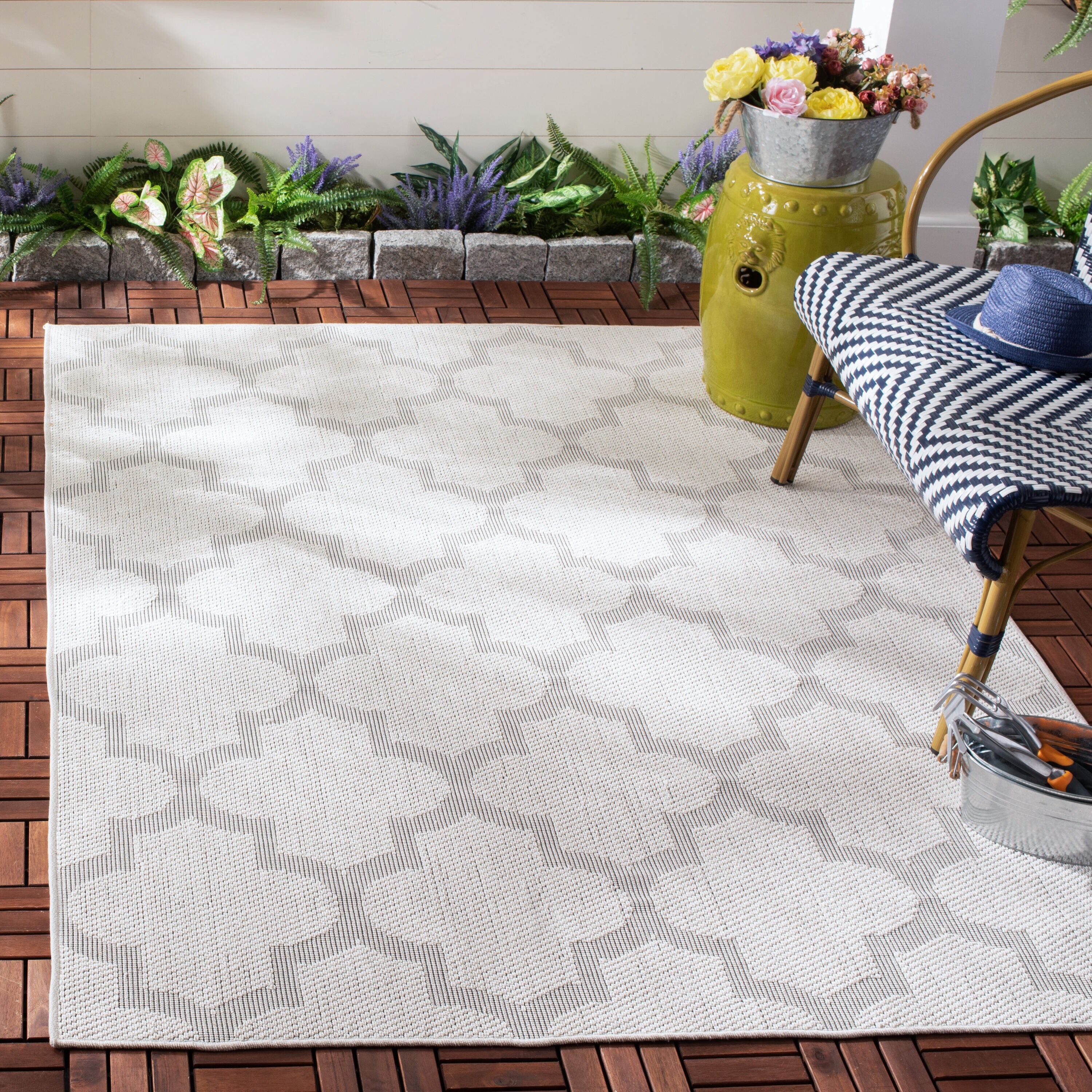 Safavieh BMU804A-9 Bermuda Madeira 9 x 12 (ft) Loomed Polypropylene Ivory/Light Gray Rectangular Indoor/Outdoor Trellis Coastal Area rug