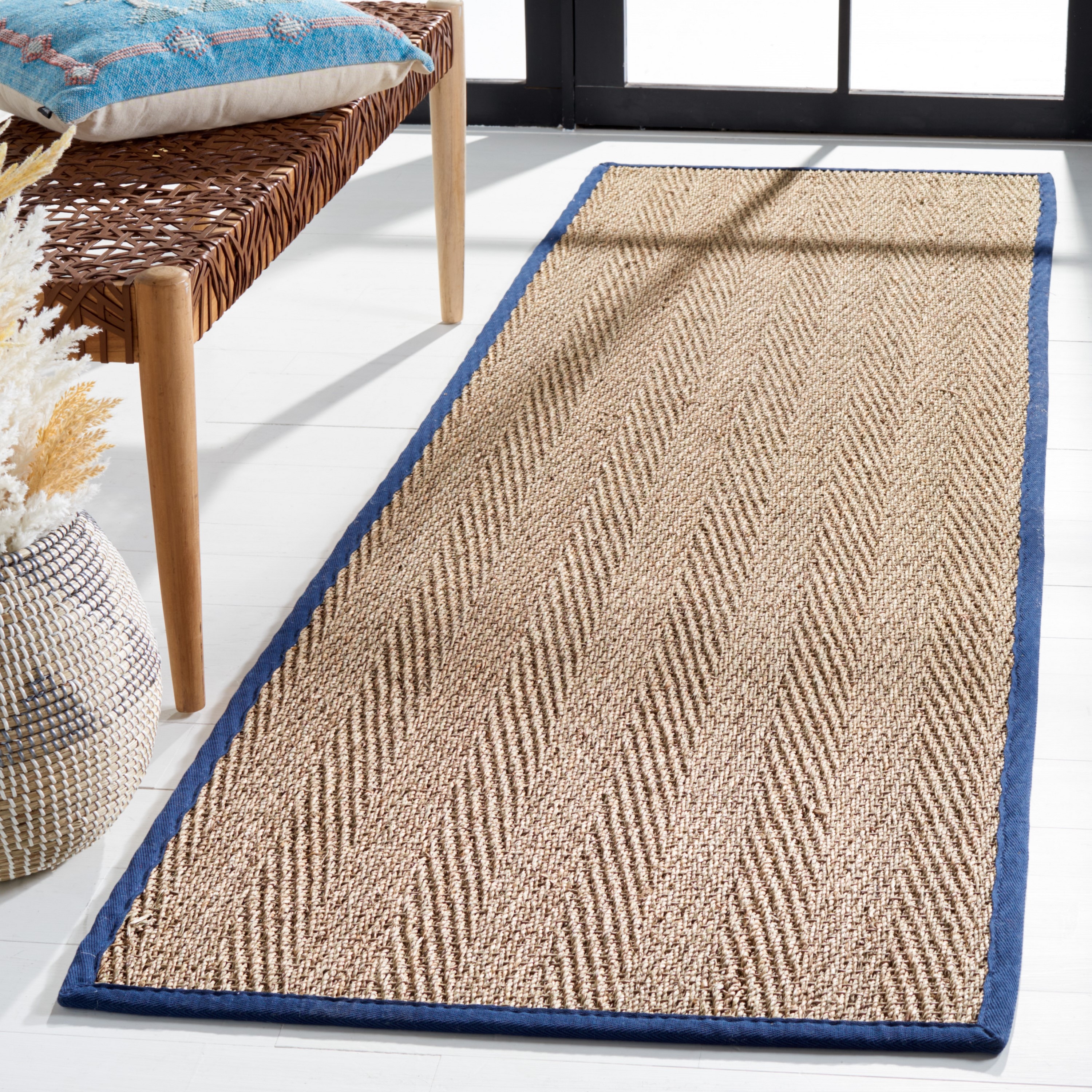 Safavieh NF115E-28 Natural Fiber Montauk 3 x 8 (ft) Loomed Seagrass Natural/Blue Rectangular Indoor Chevron Coastal Runner rug