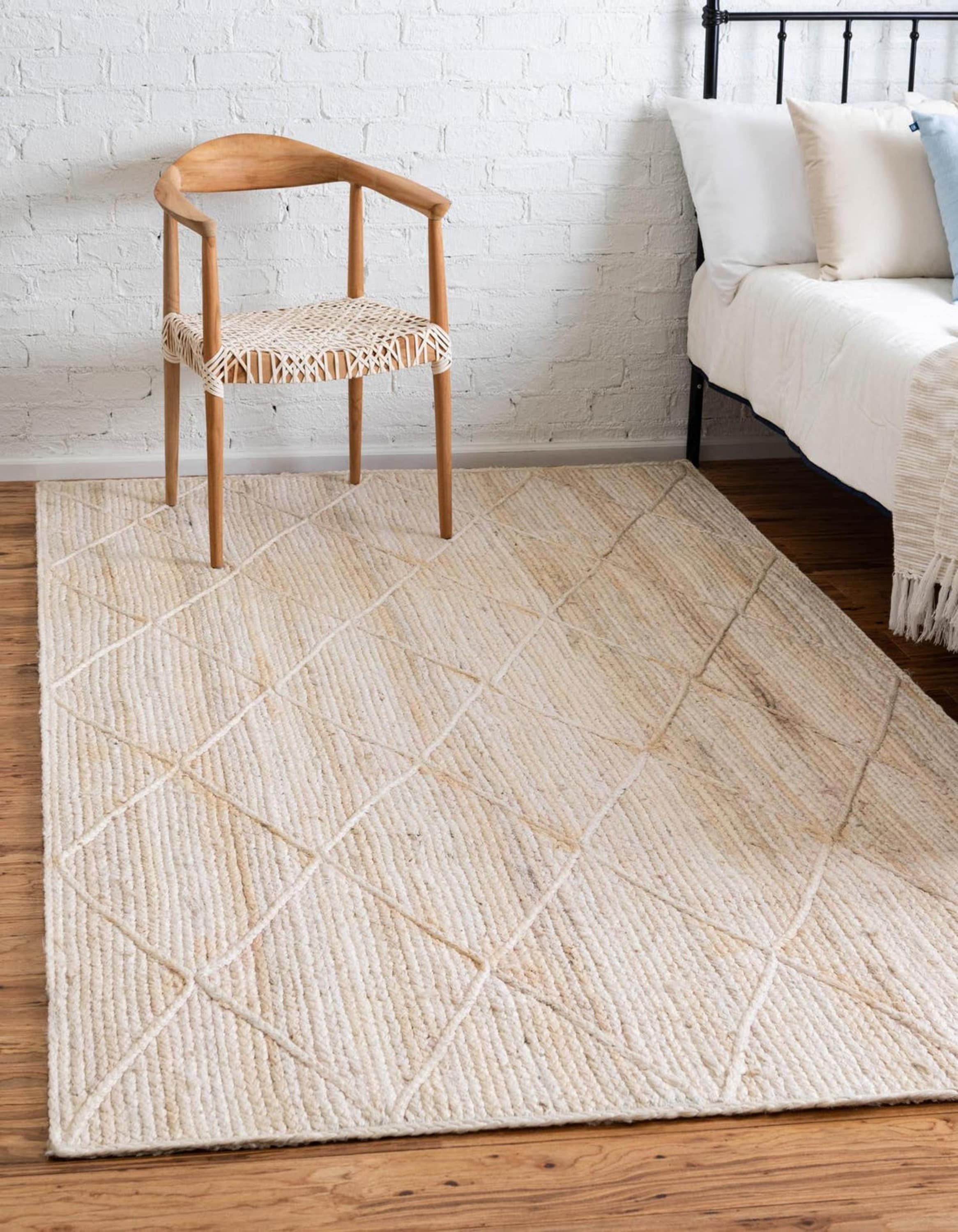 Unique Loom 3146887 Braided Jute 5 x 8 (ft) Braided Jute Ivory Rectangular Indoor Solid Area rug