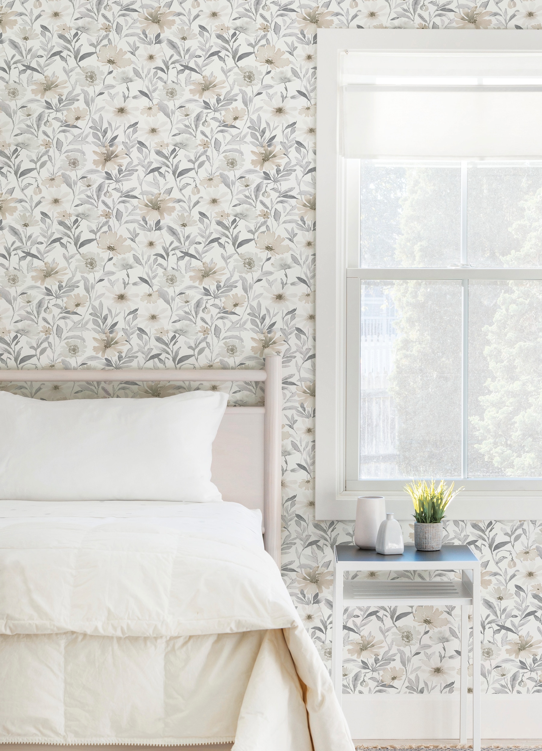 Neutral Floral Peel and Stick Wallpaper Roll