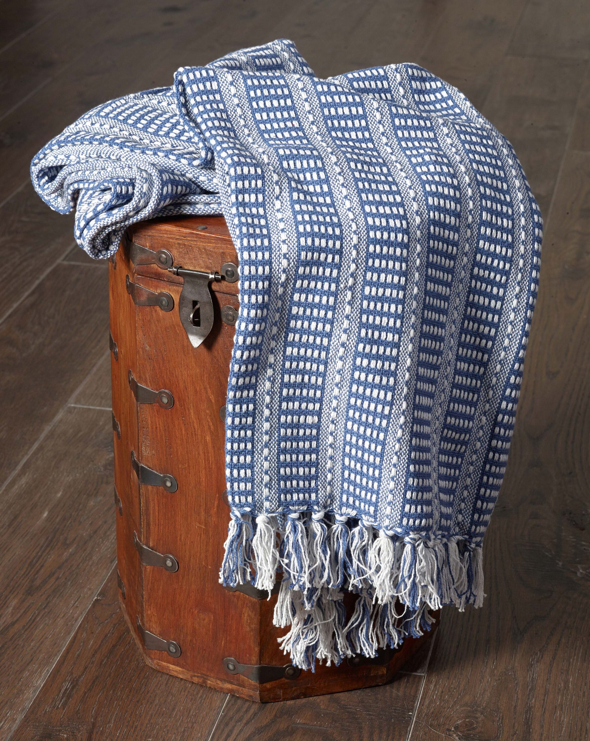 LR Home 6500A6984934J8 Blankets-And-Throws - View #2