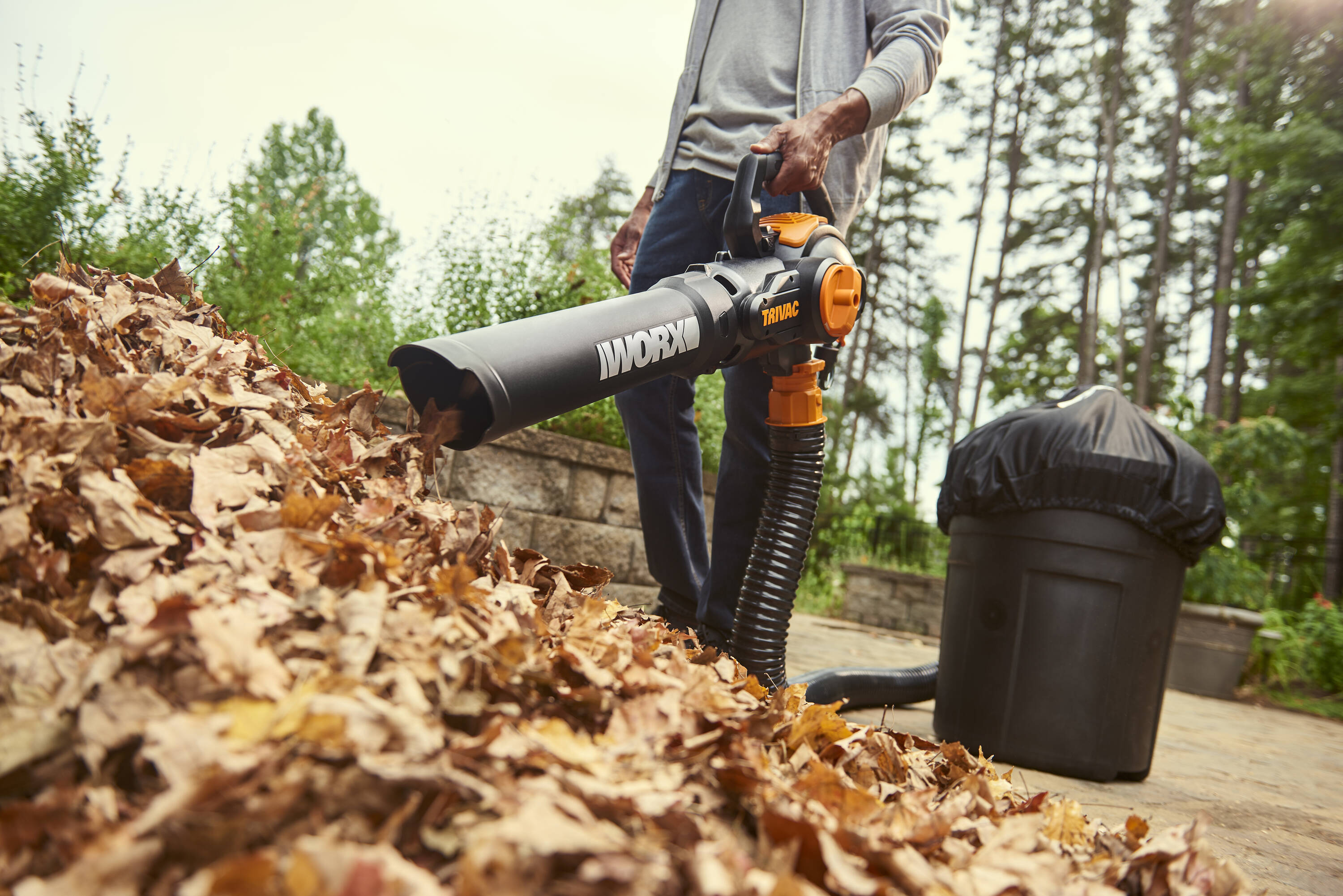 WORX Trivac 600 CFM 70 MPH Corded Electric Handheld Leaf Blower in