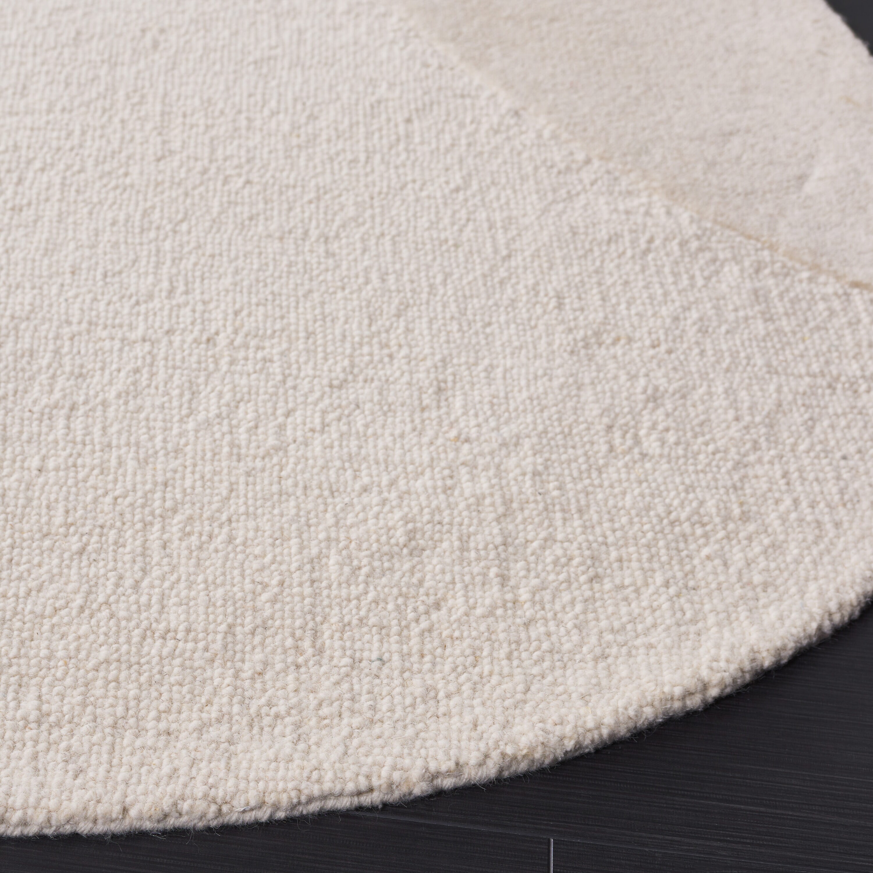 Safavieh NOV150B-46S rugs - View #2