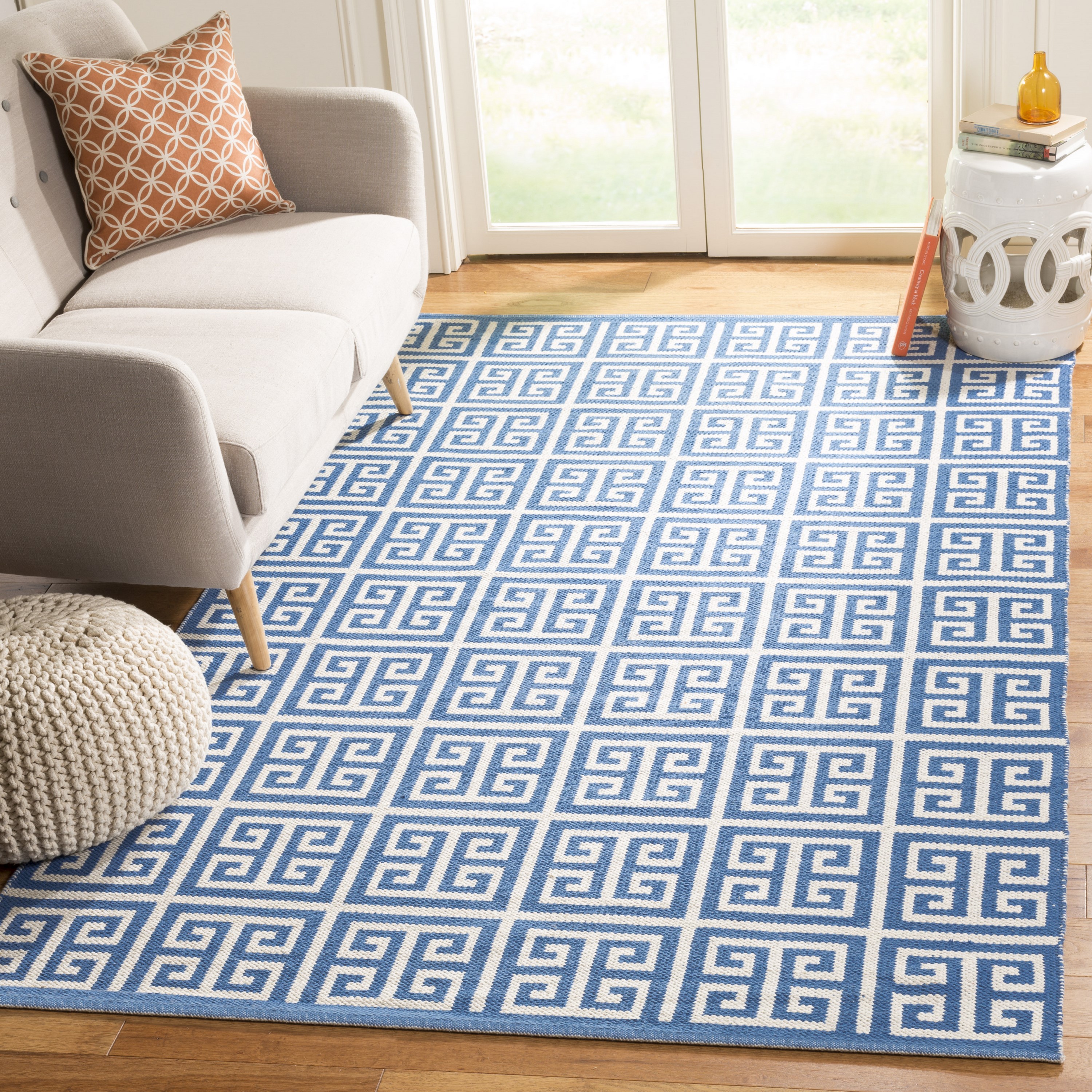 Safavieh MTK724C-24 Montauk Topsail 3 x 4 (ft) Cotton Blue/Ivory Rectangular Indoor Coastal Throw rug