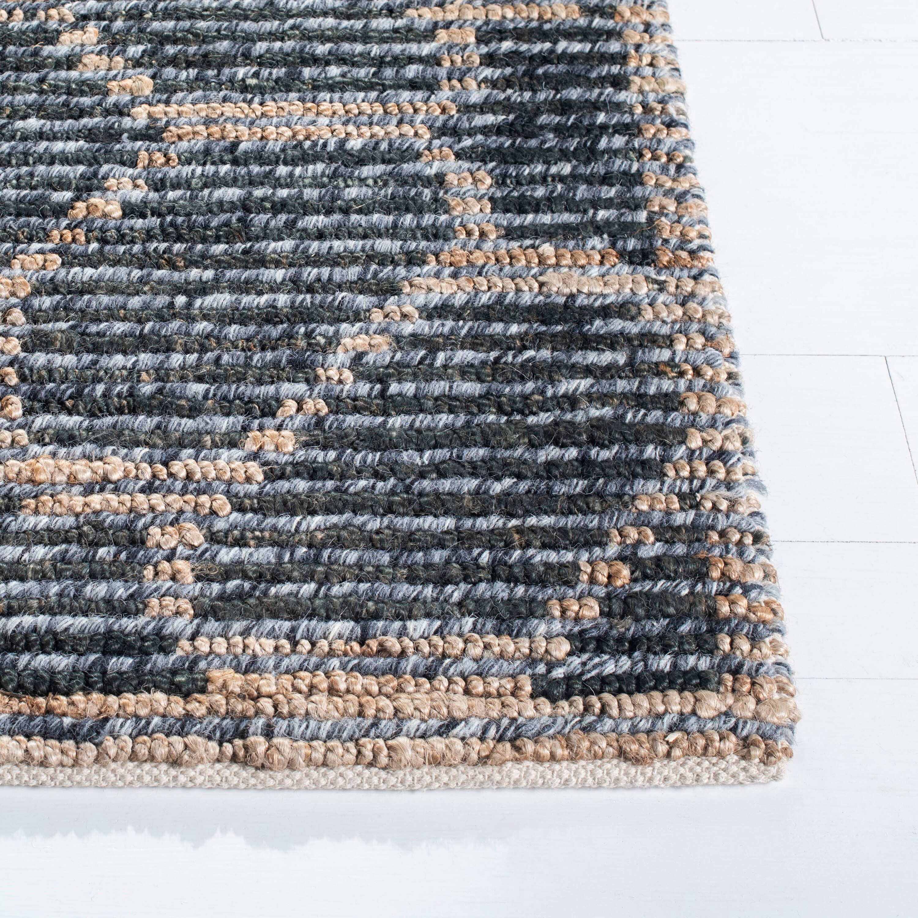 Safavieh NF218H-27 rugs - View #3