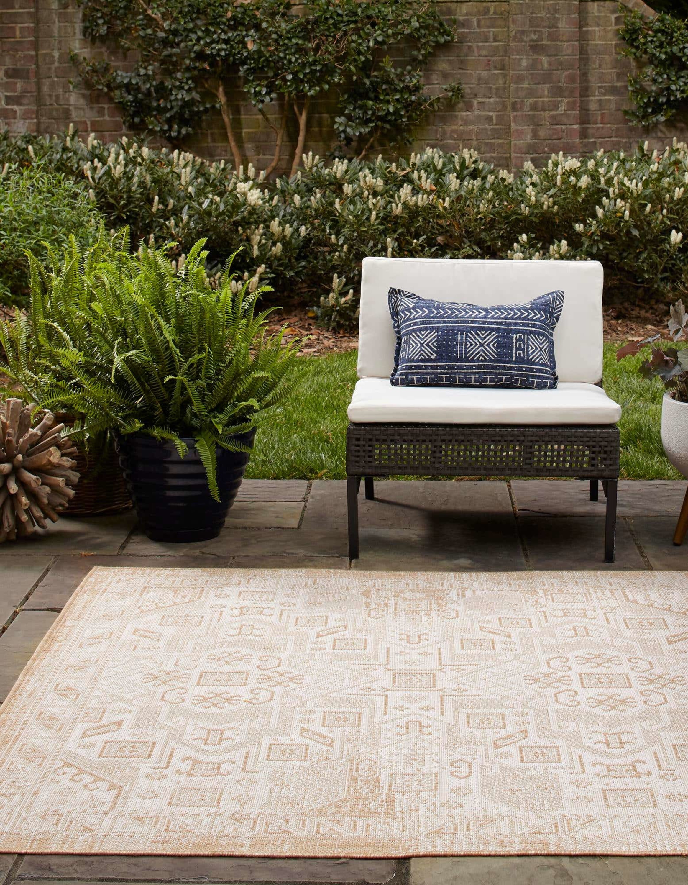 Natural Medallion 5'3" Square Outdoor Aztec Rug in Brown