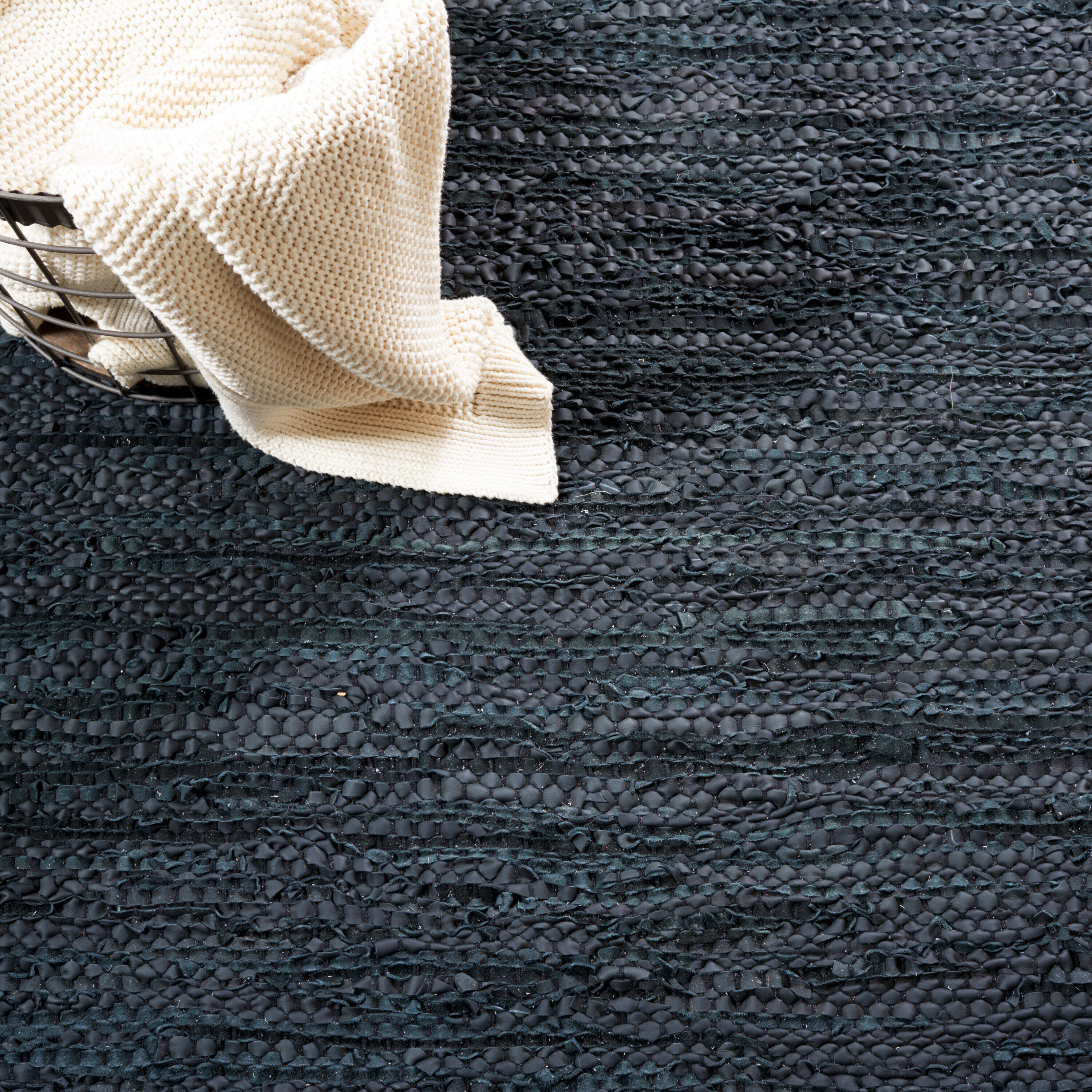 Safavieh VTL702H-4 rugs - View #5