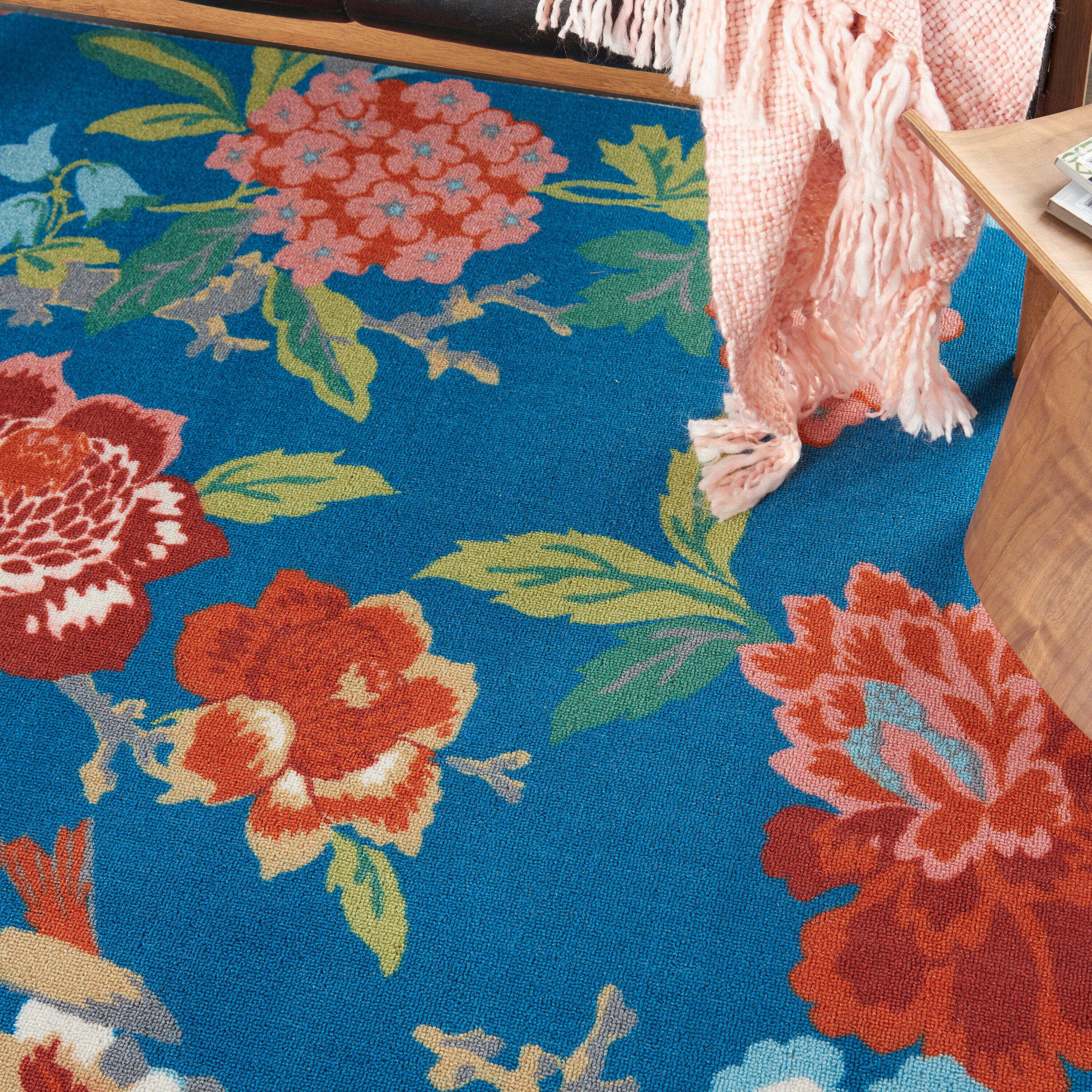 Blue Multicolor Floral Synthetic 4' x 6' Reversible Area Rug