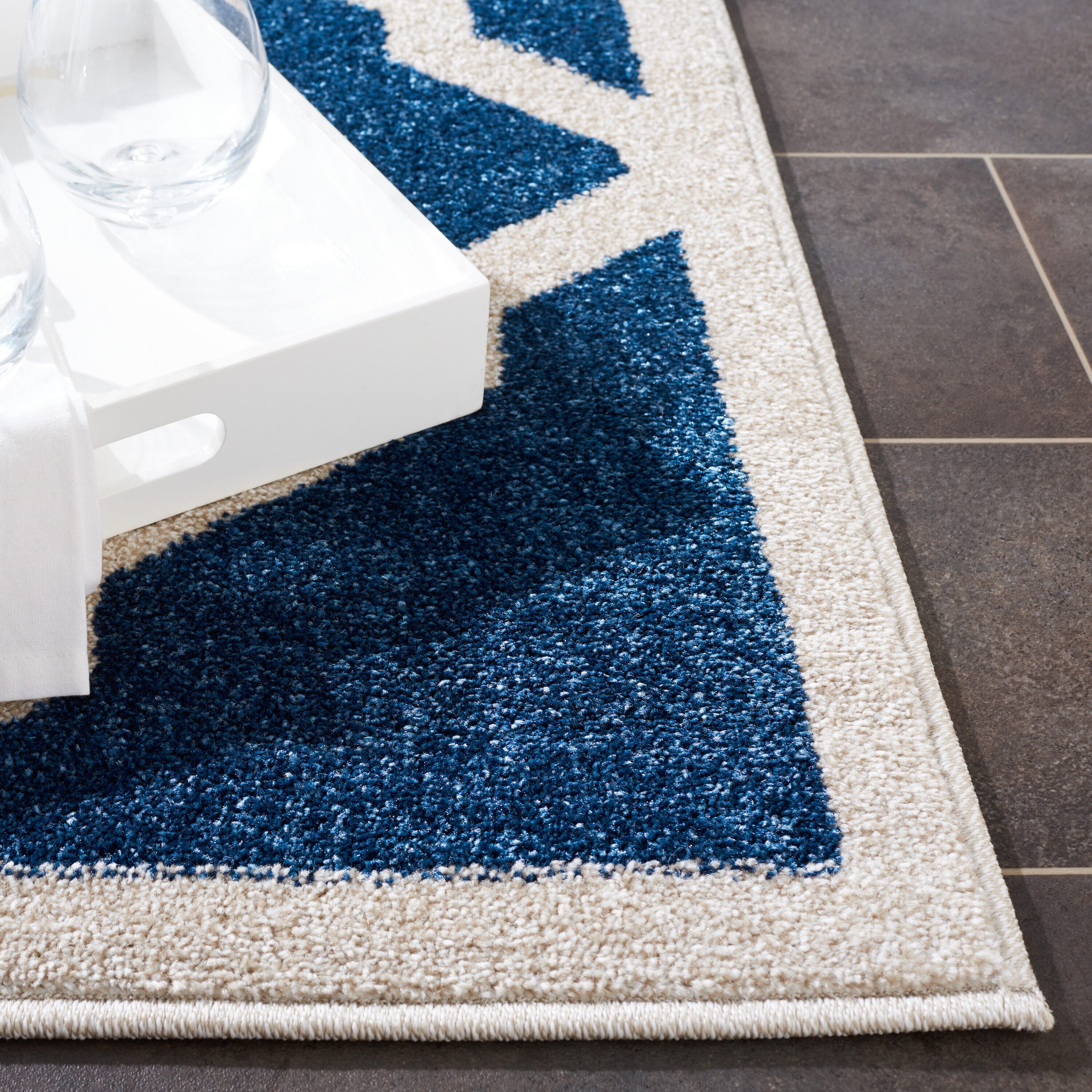 Safavieh AMT421P-4 rugs - View #5